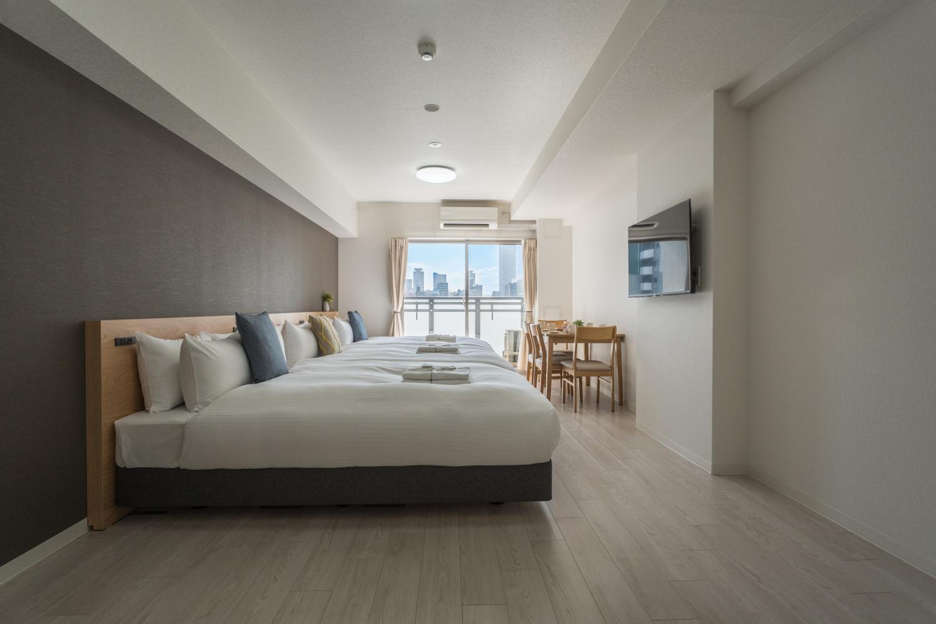 Luxury Triple Room