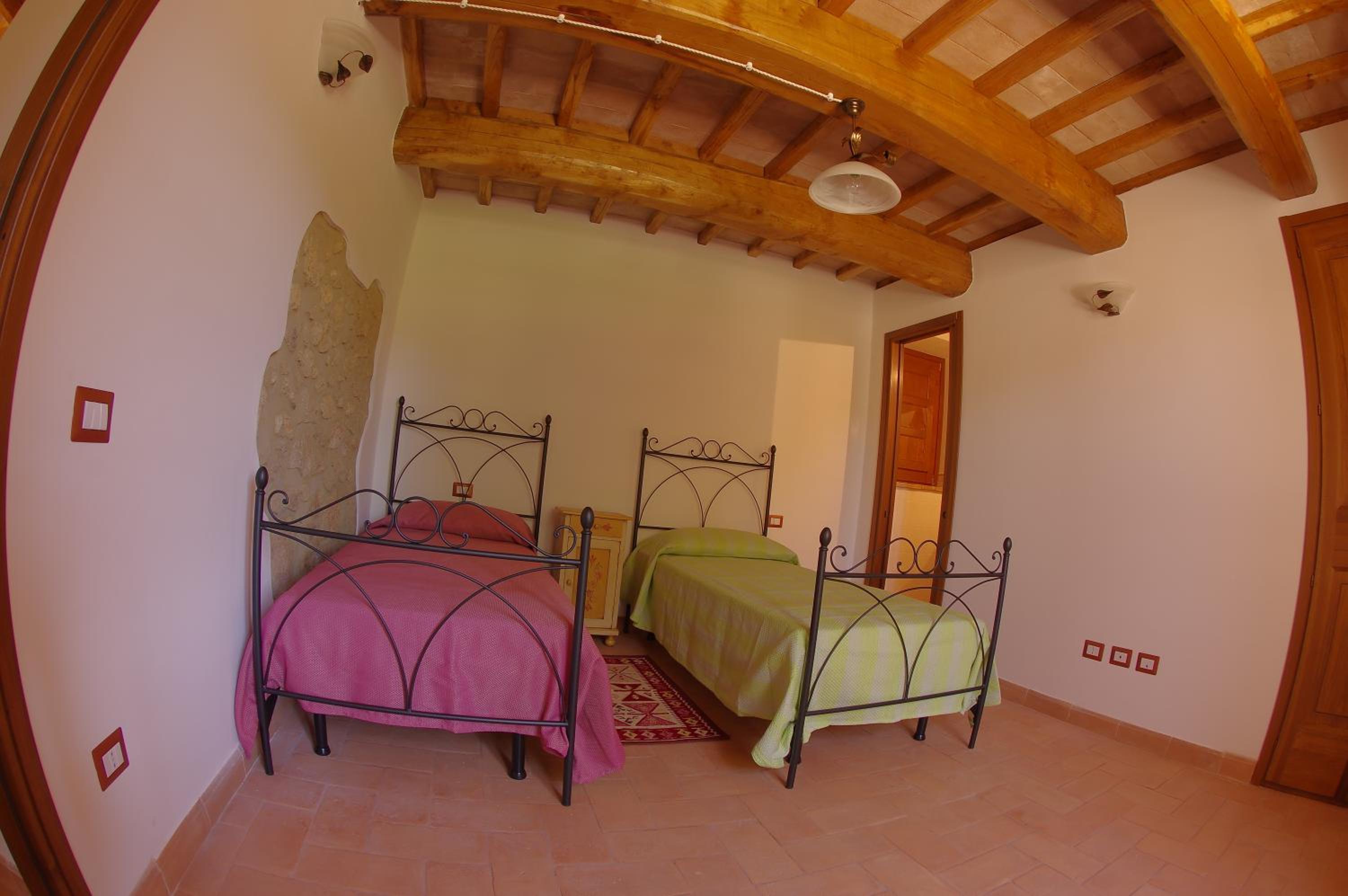 Two-Bedroom House - Photo 1