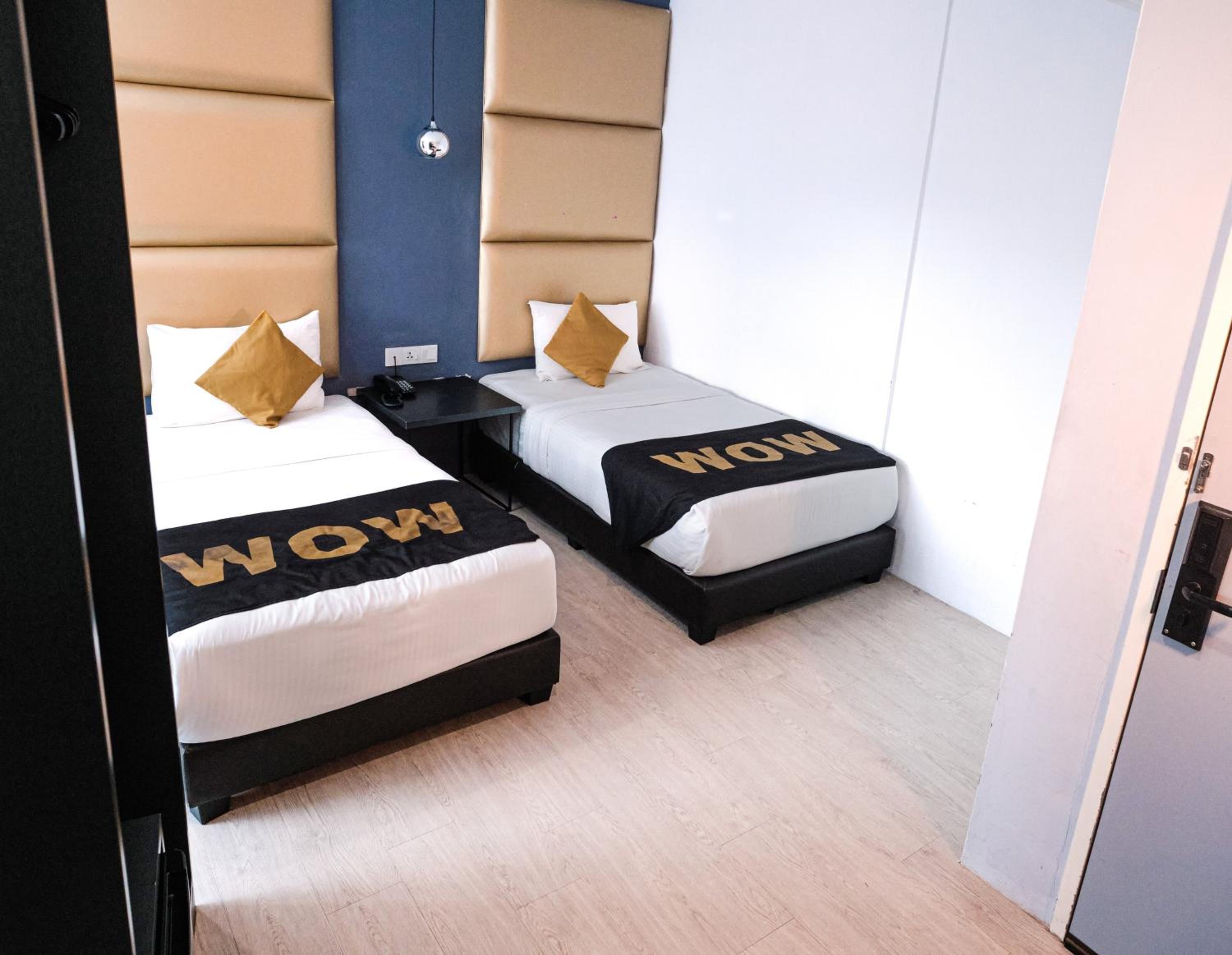 Standard Twin Room - Photo 3