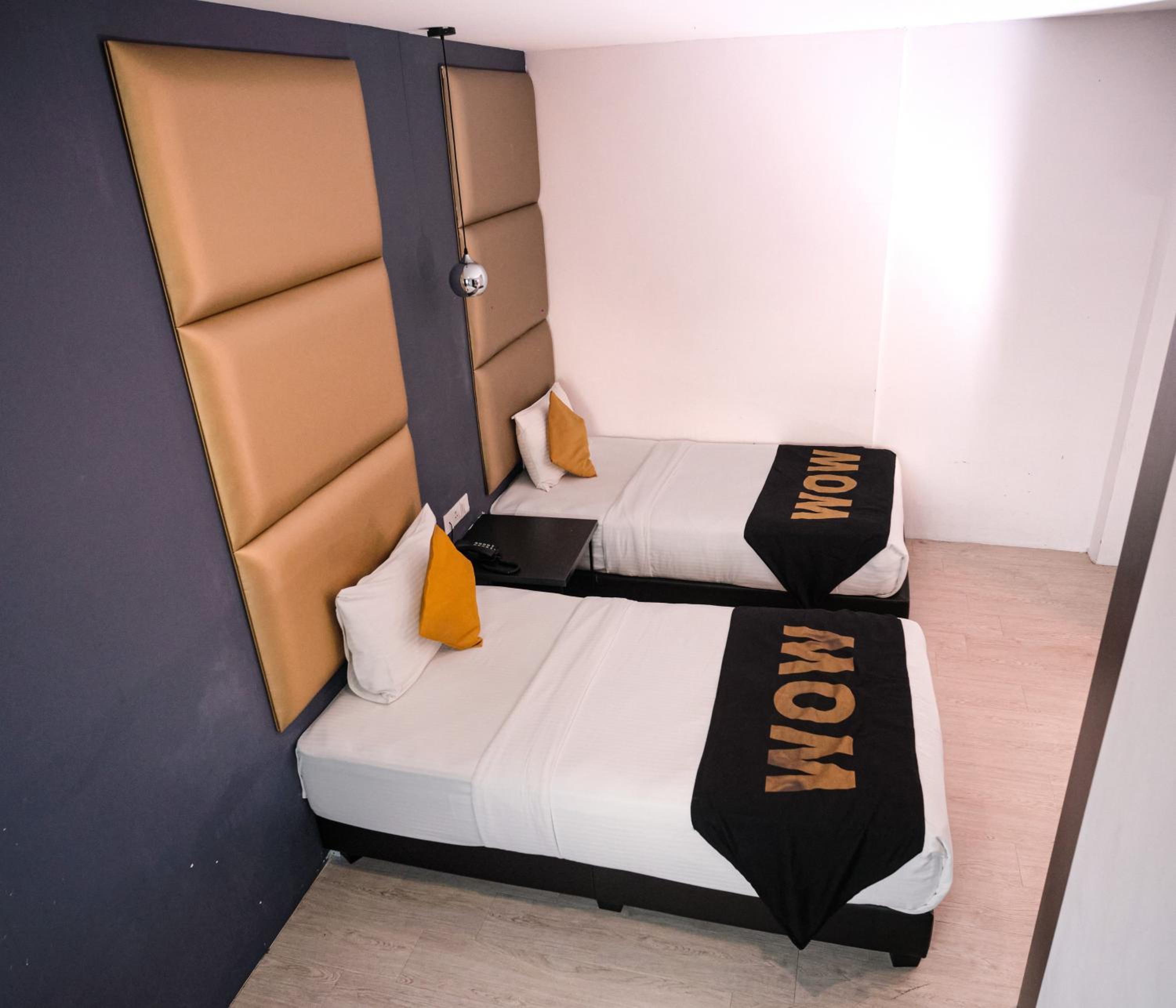 Standard Twin Room - Photo 1