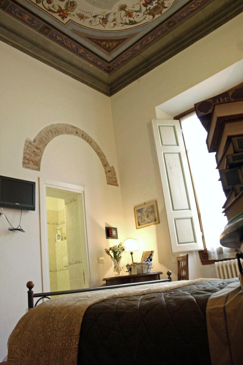 Classic Double Room with Private Bathroom photo 1