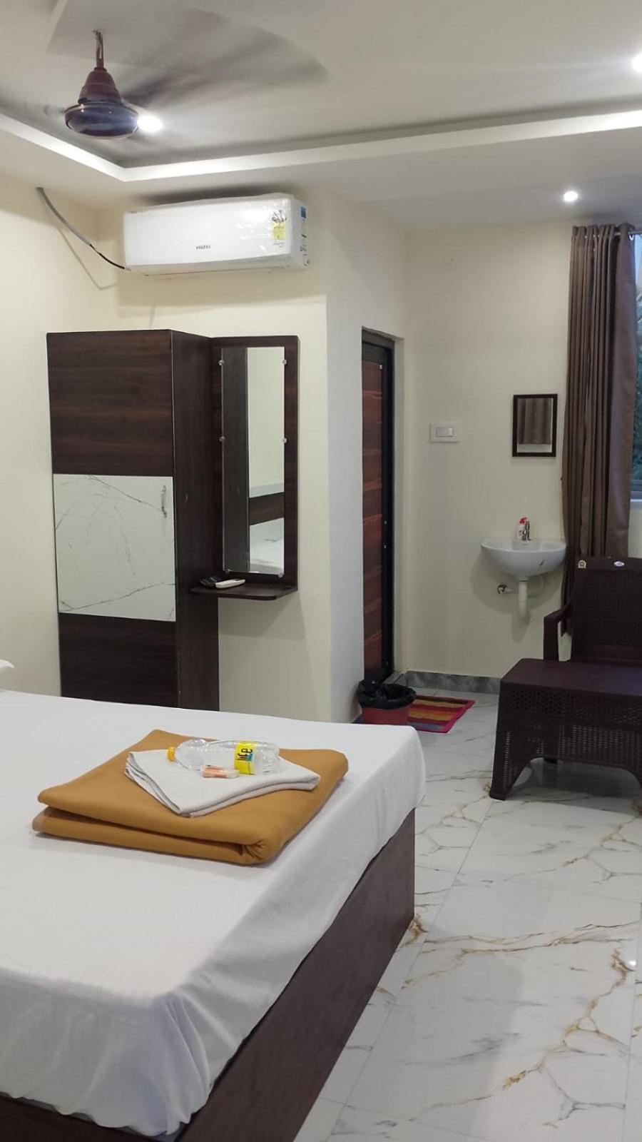 Deluxe Suite with Sea View