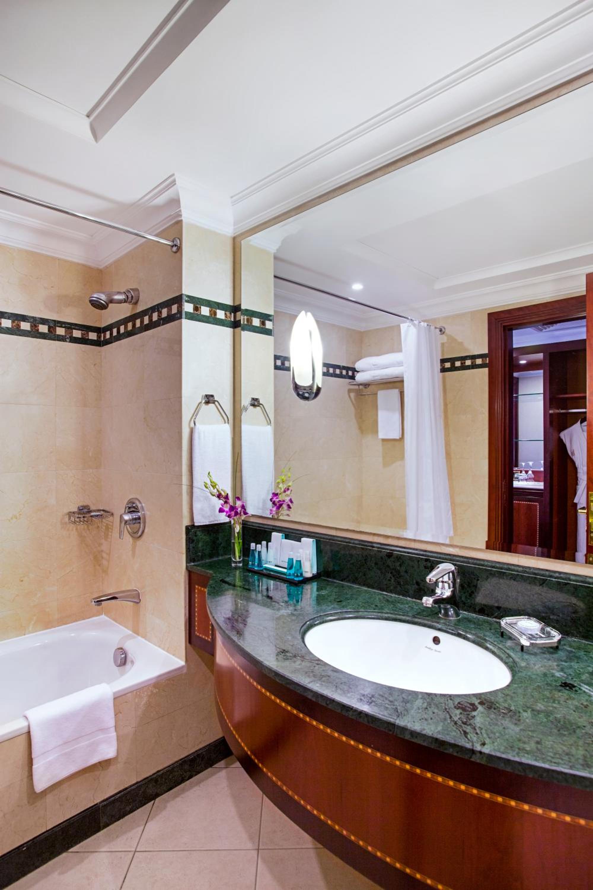 Junior Suite with Sea View photo 3