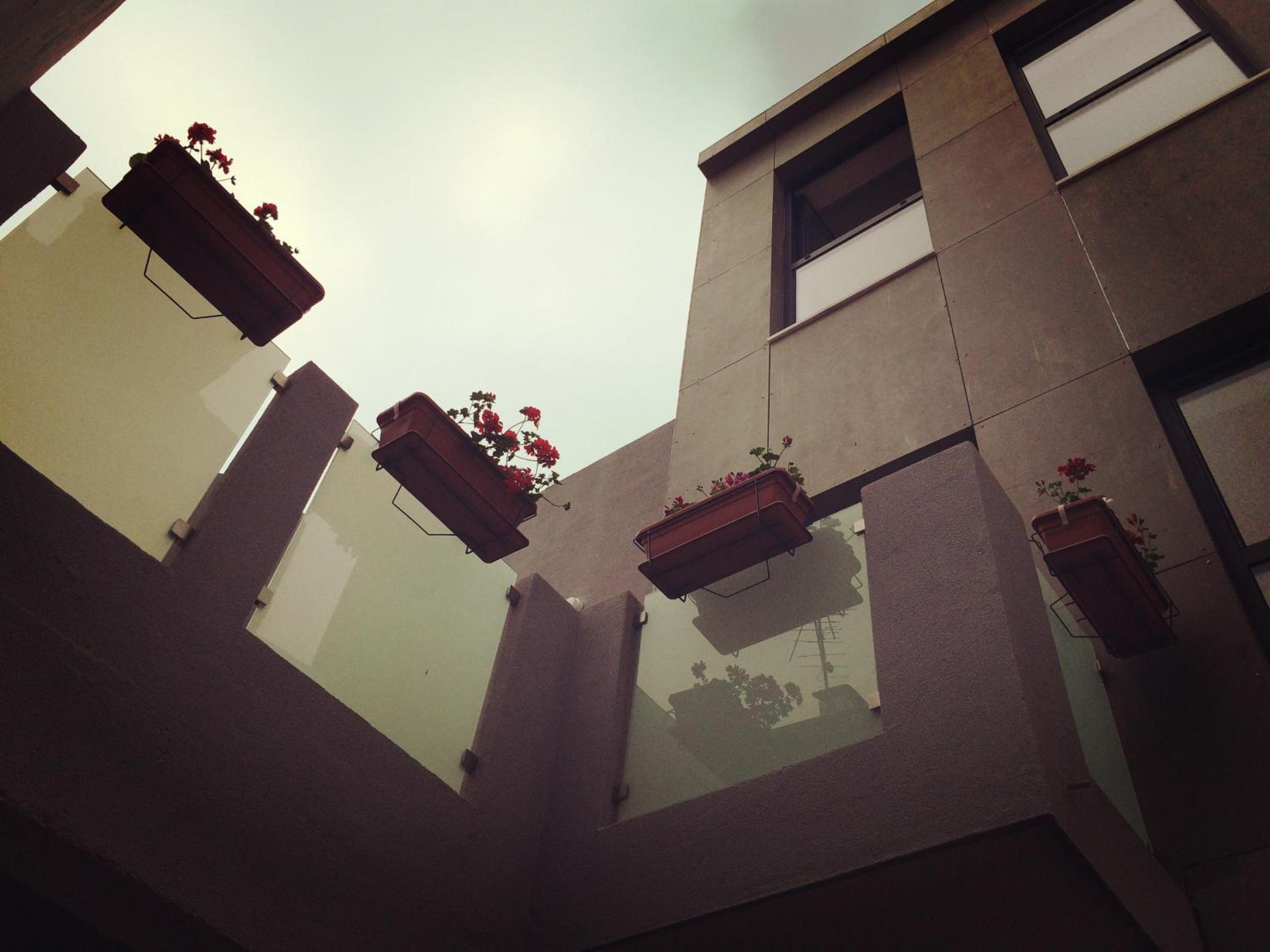 Four-Bedroom House - Photo 25