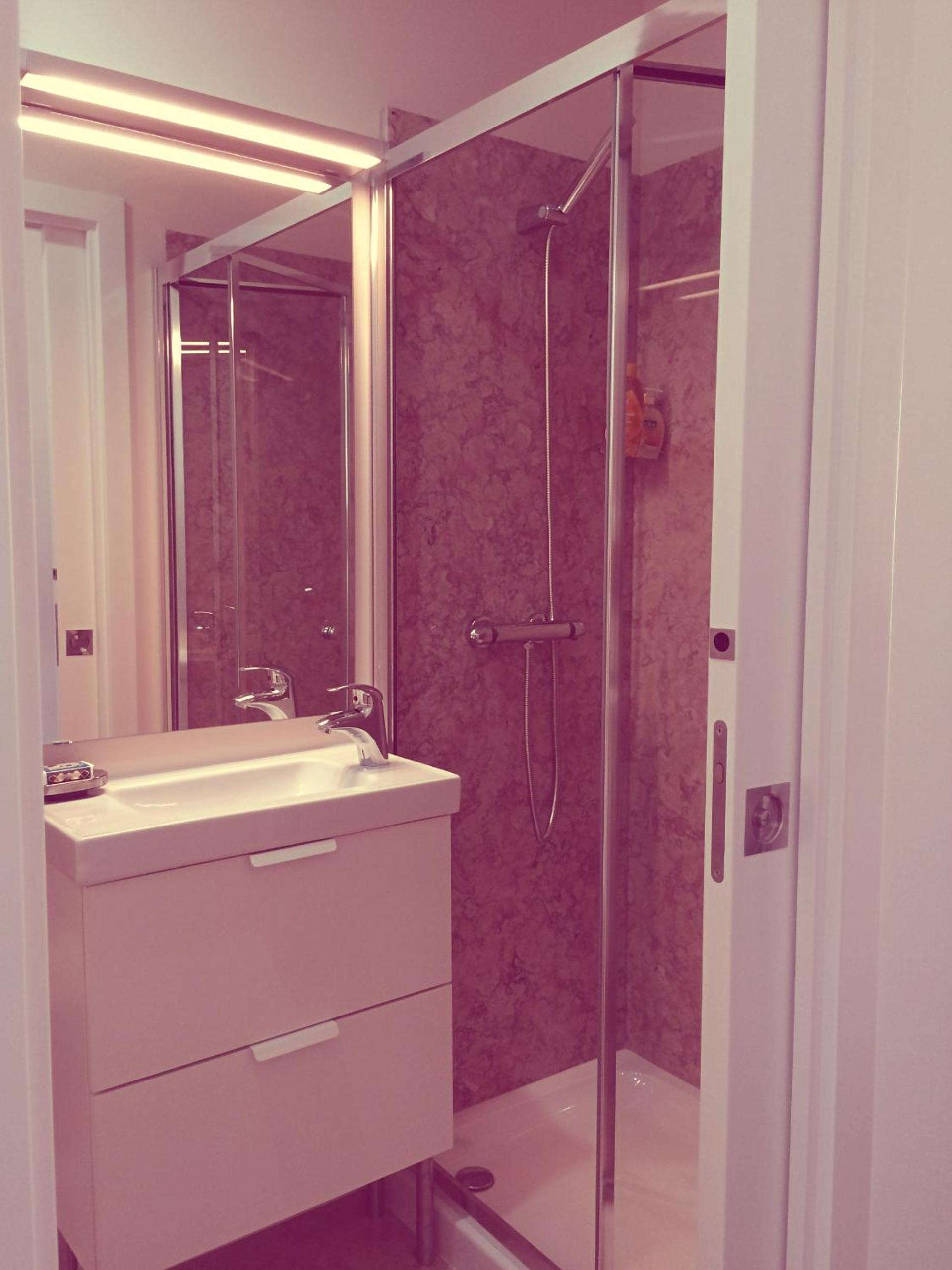 Four-Bedroom House - Photo 24