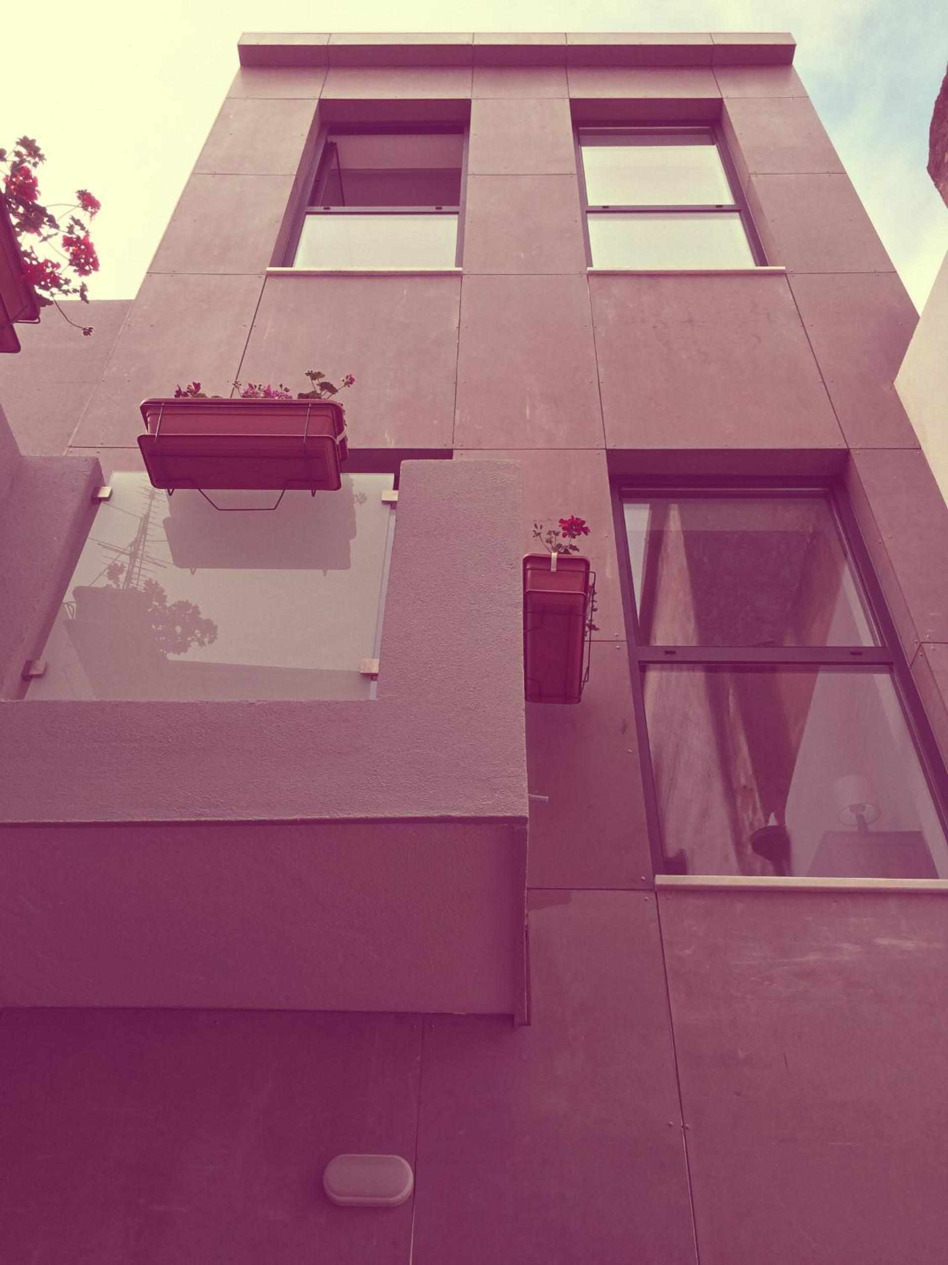 Four-Bedroom House - Photo 10