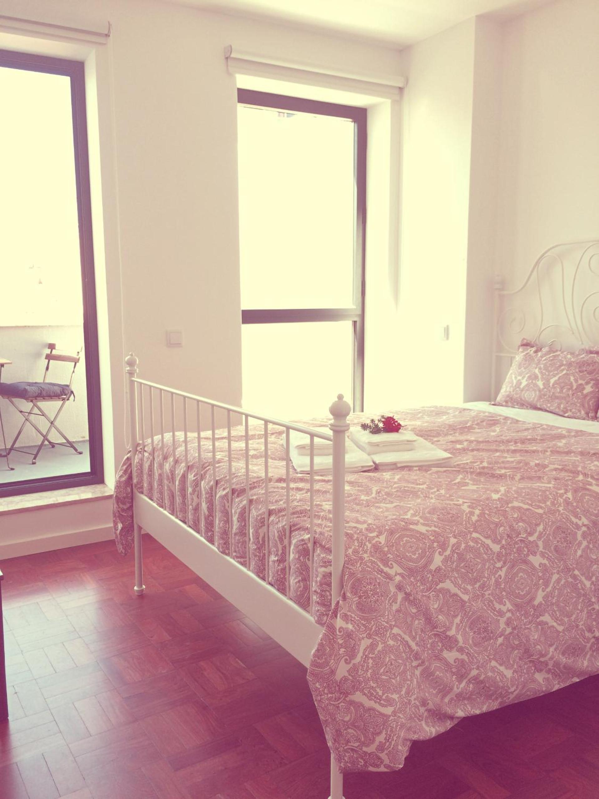 Four-Bedroom House - Photo 7