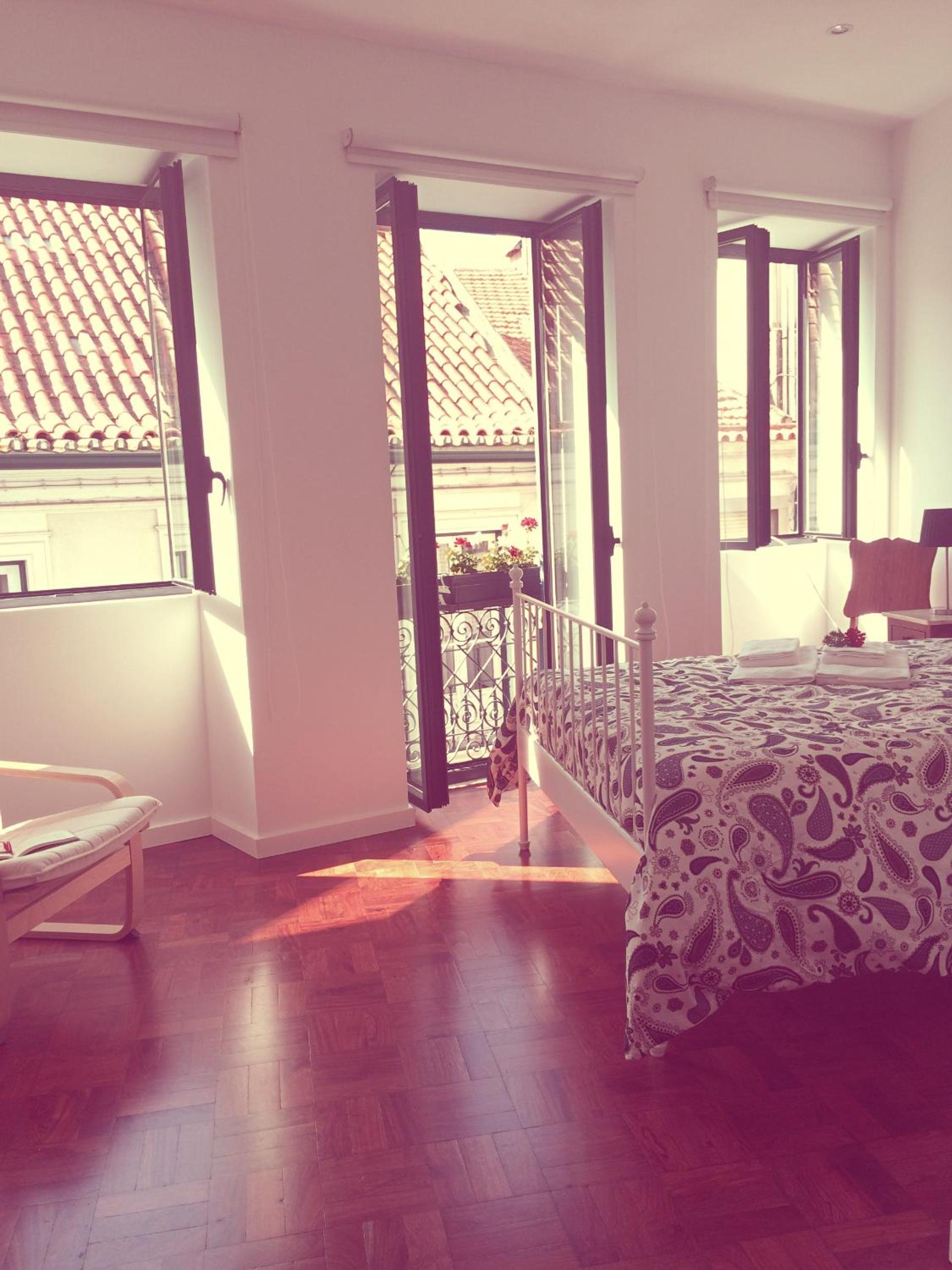 Four-Bedroom House - Photo 5