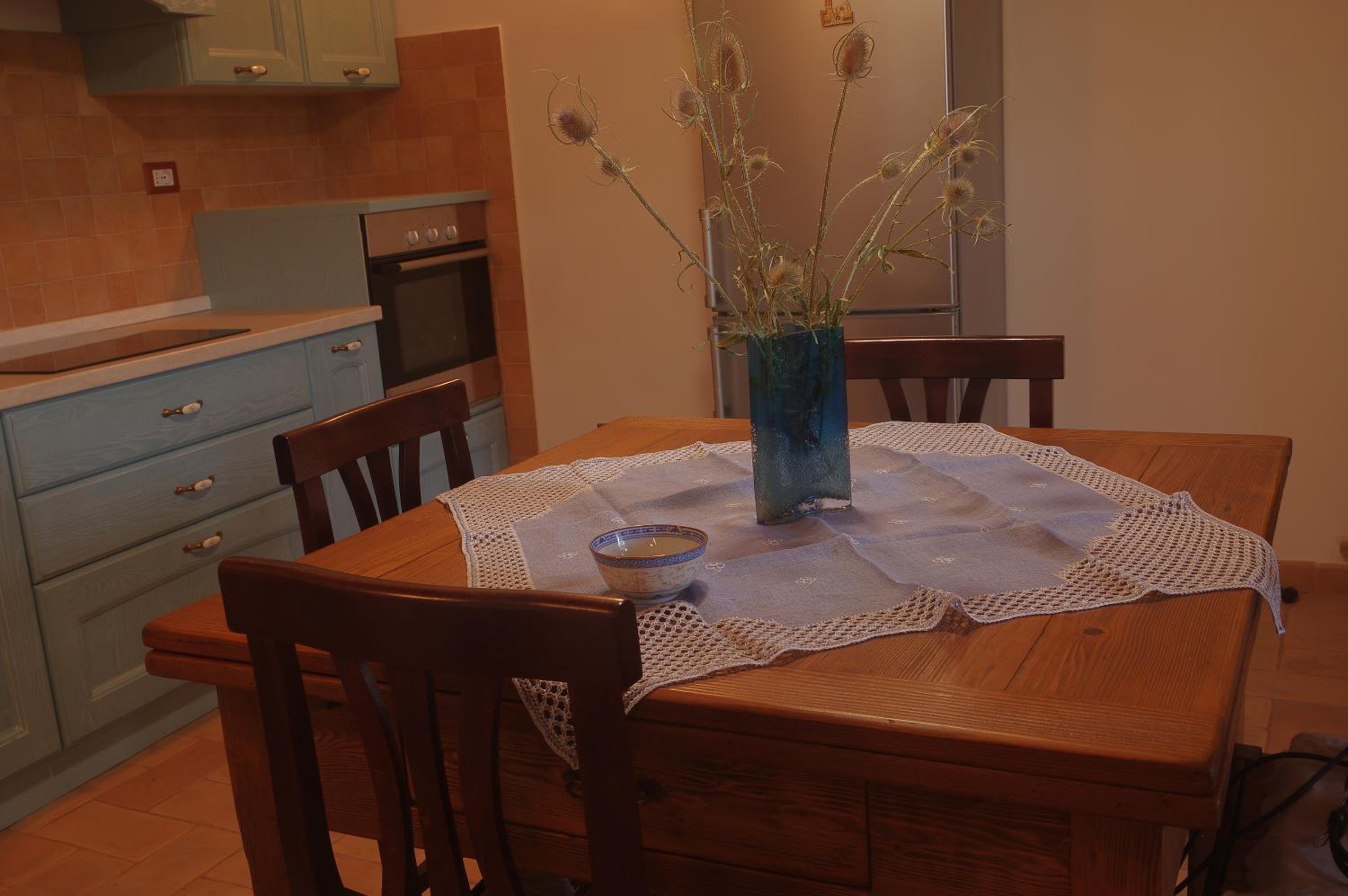 Two-Bedroom House - Photo 5