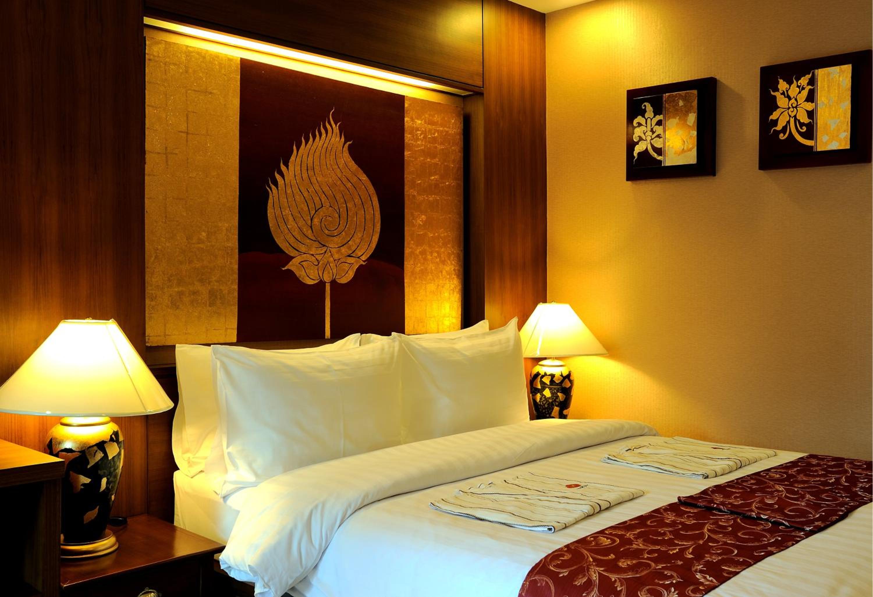 Superior Queen Room with Free Round-Trip Airport Transfer - Photo 20