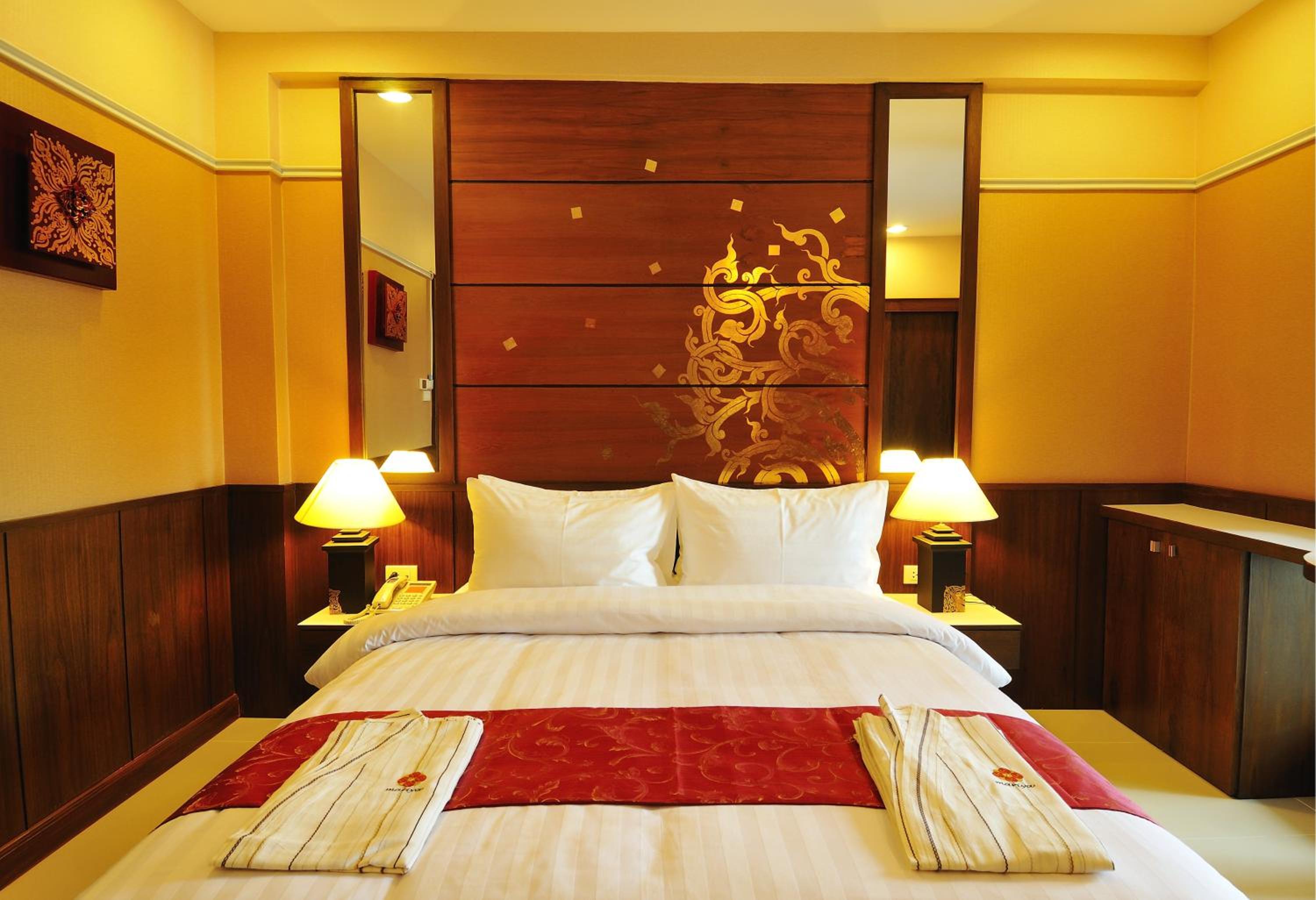 Superior Queen Room with Free Round-Trip Airport Transfer - Photo 14