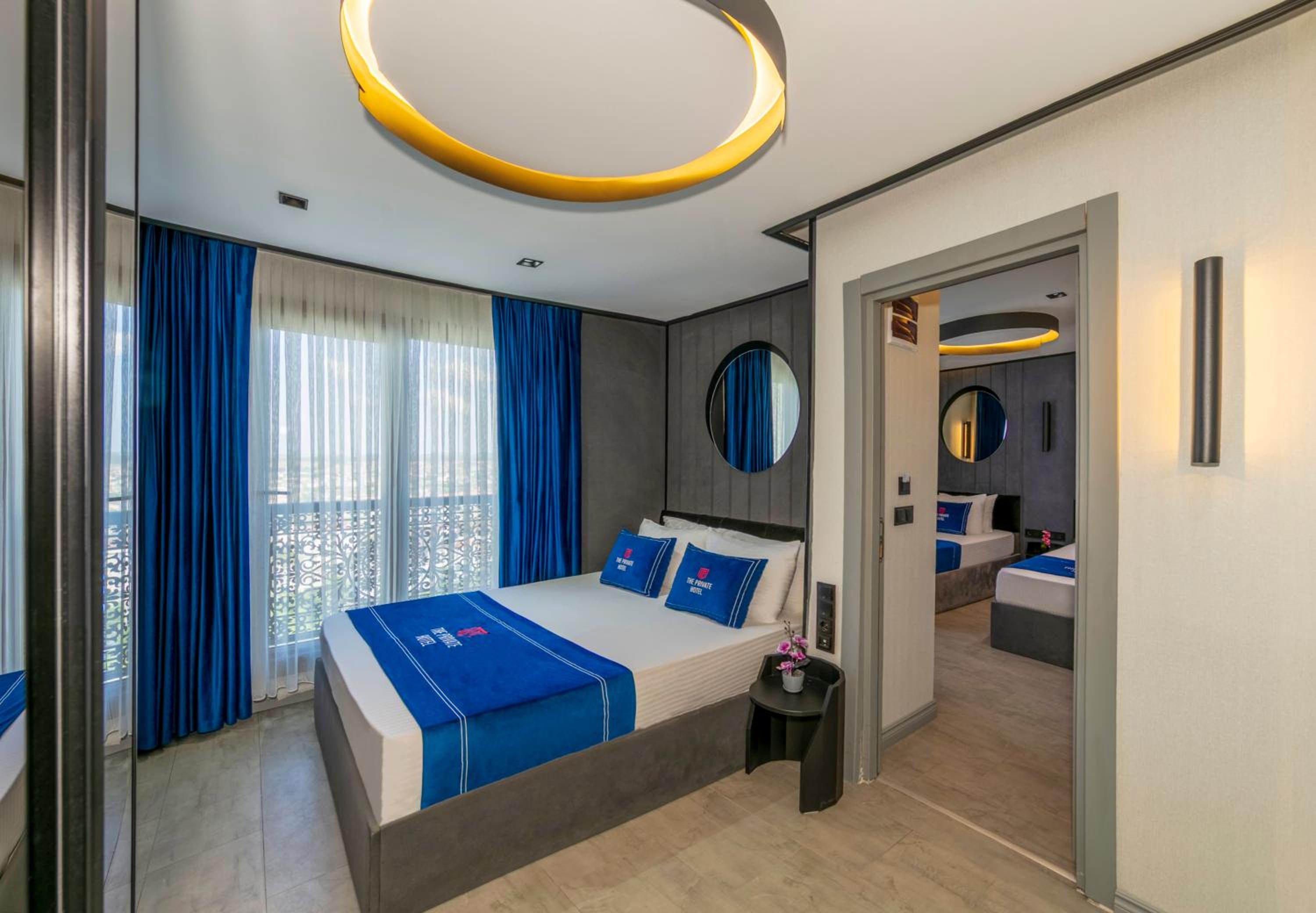 Deluxe Quadruple Room photo 2