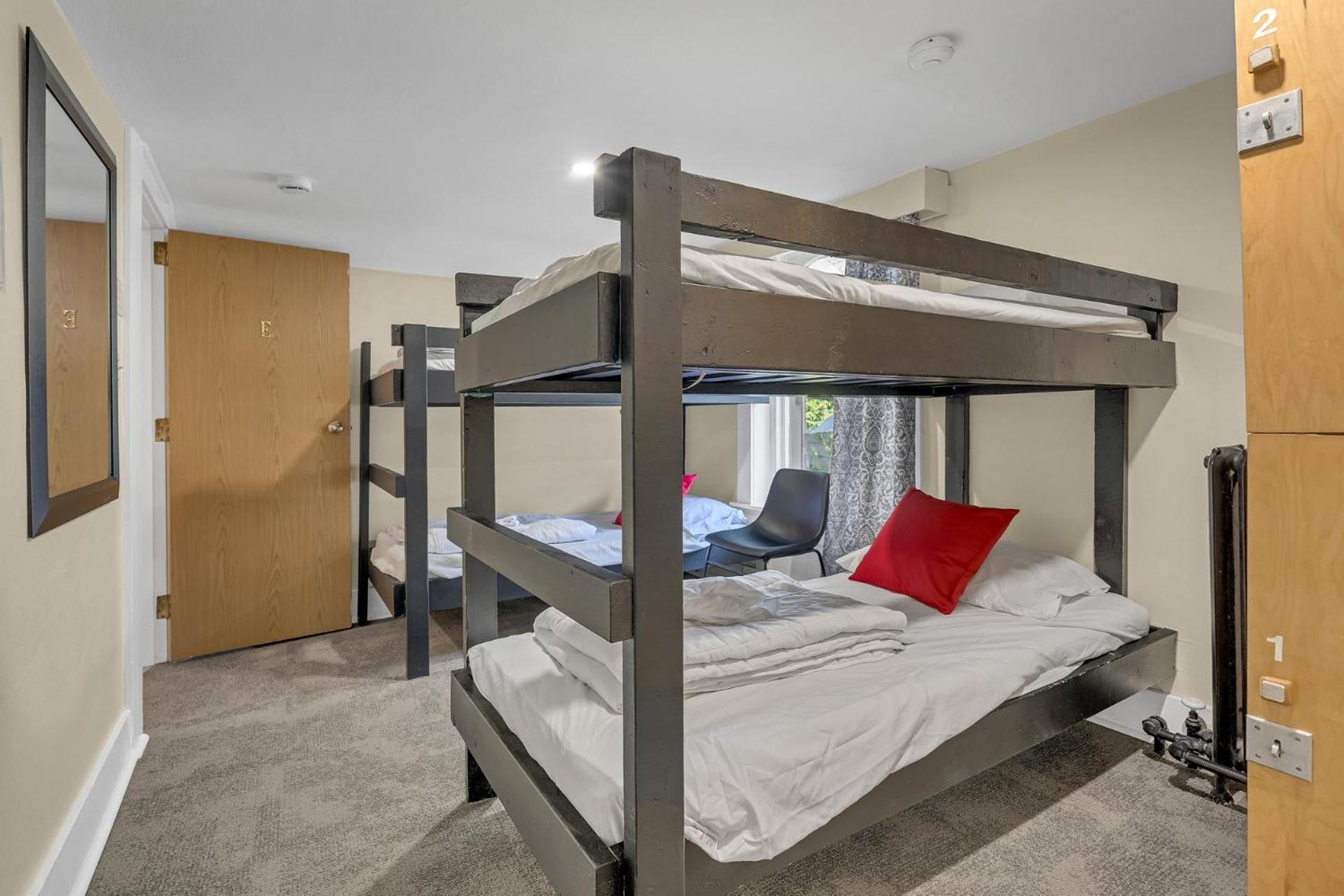 Single Bed in Female Dormitory Room photo 2