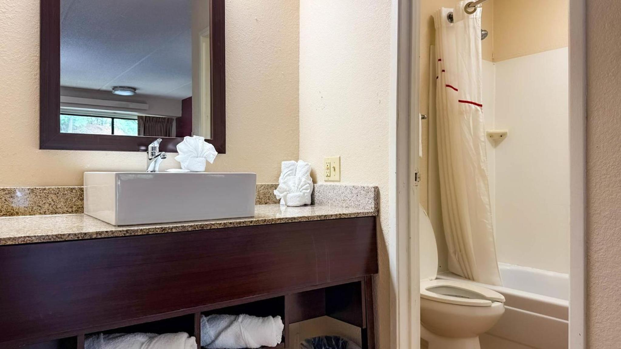 Quadruple Room - Non-Smoking