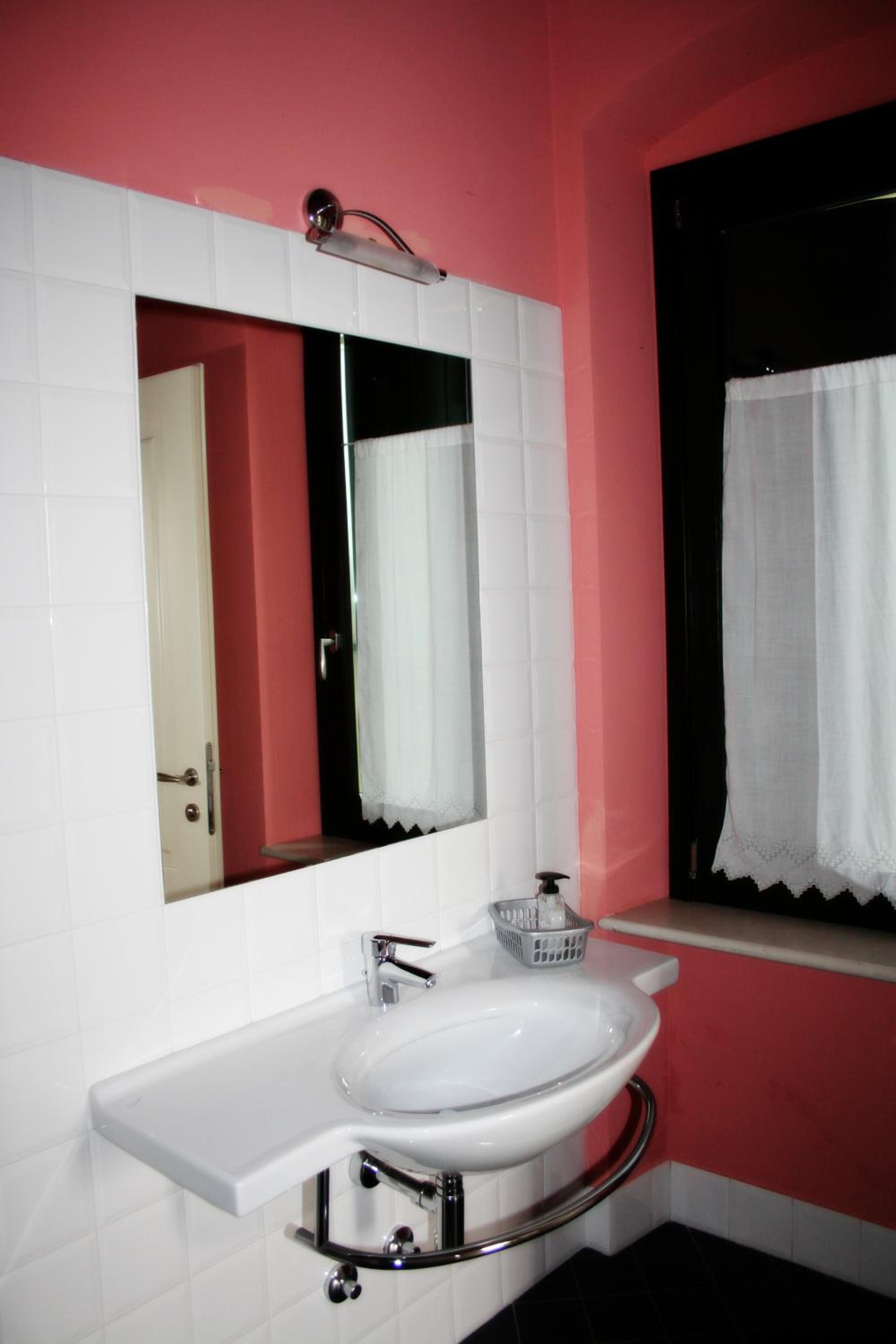 Large Double Room photo 2