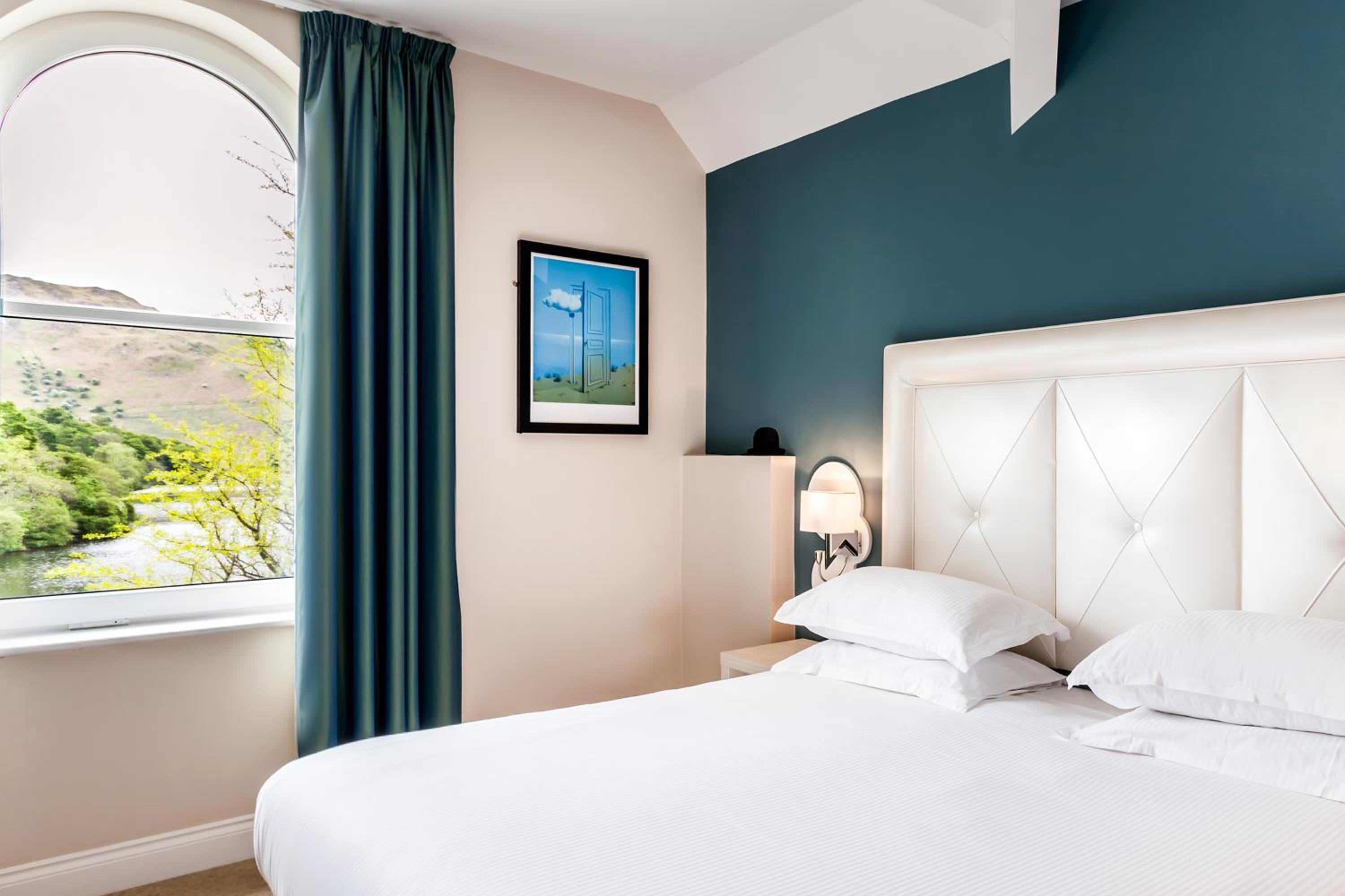 Double Room with Lake View - Photo 4