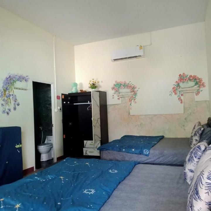 Double or Twin Room with Bathroom - Photo 1