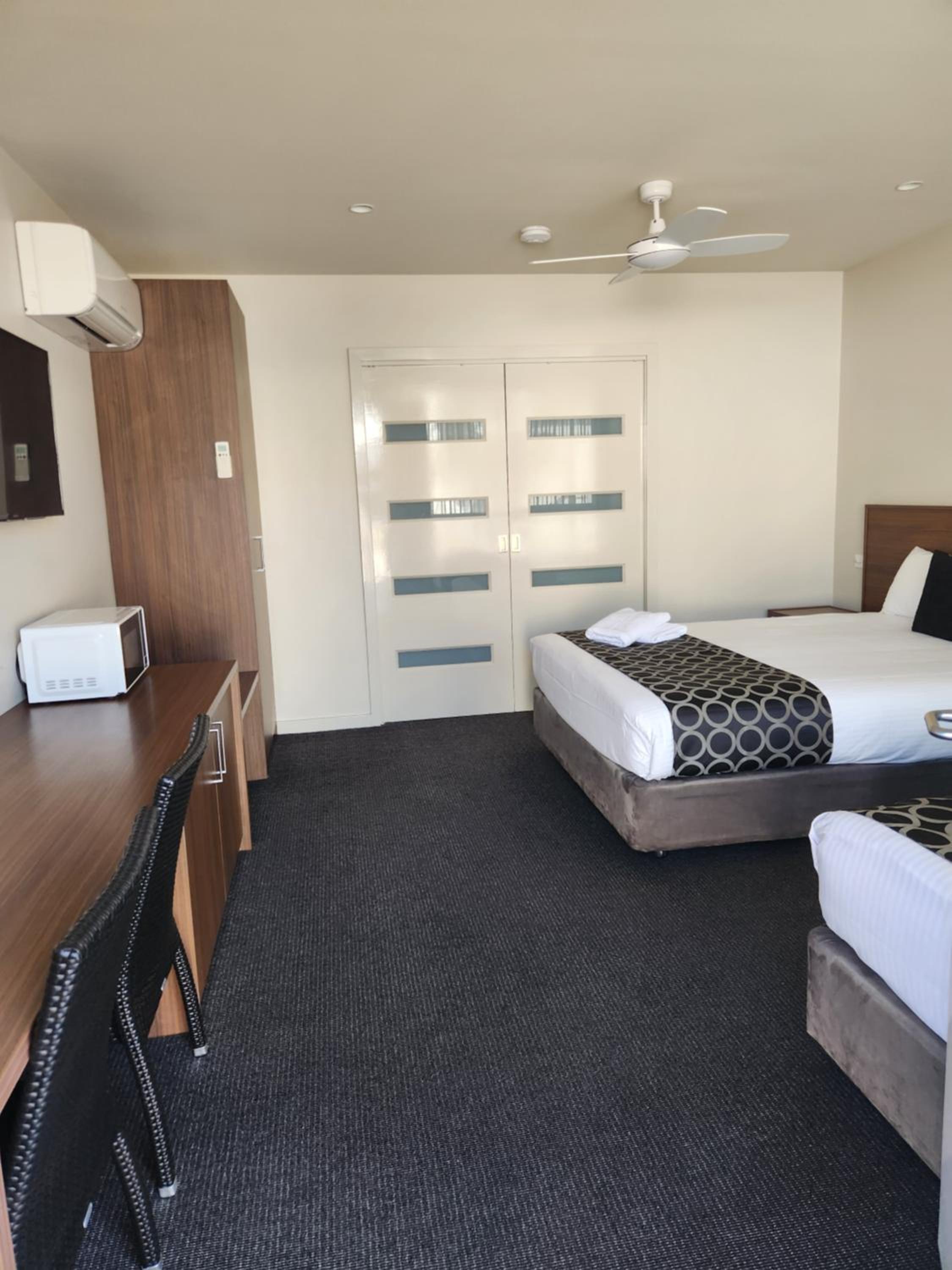 Superior Double or Twin Room photo 3
