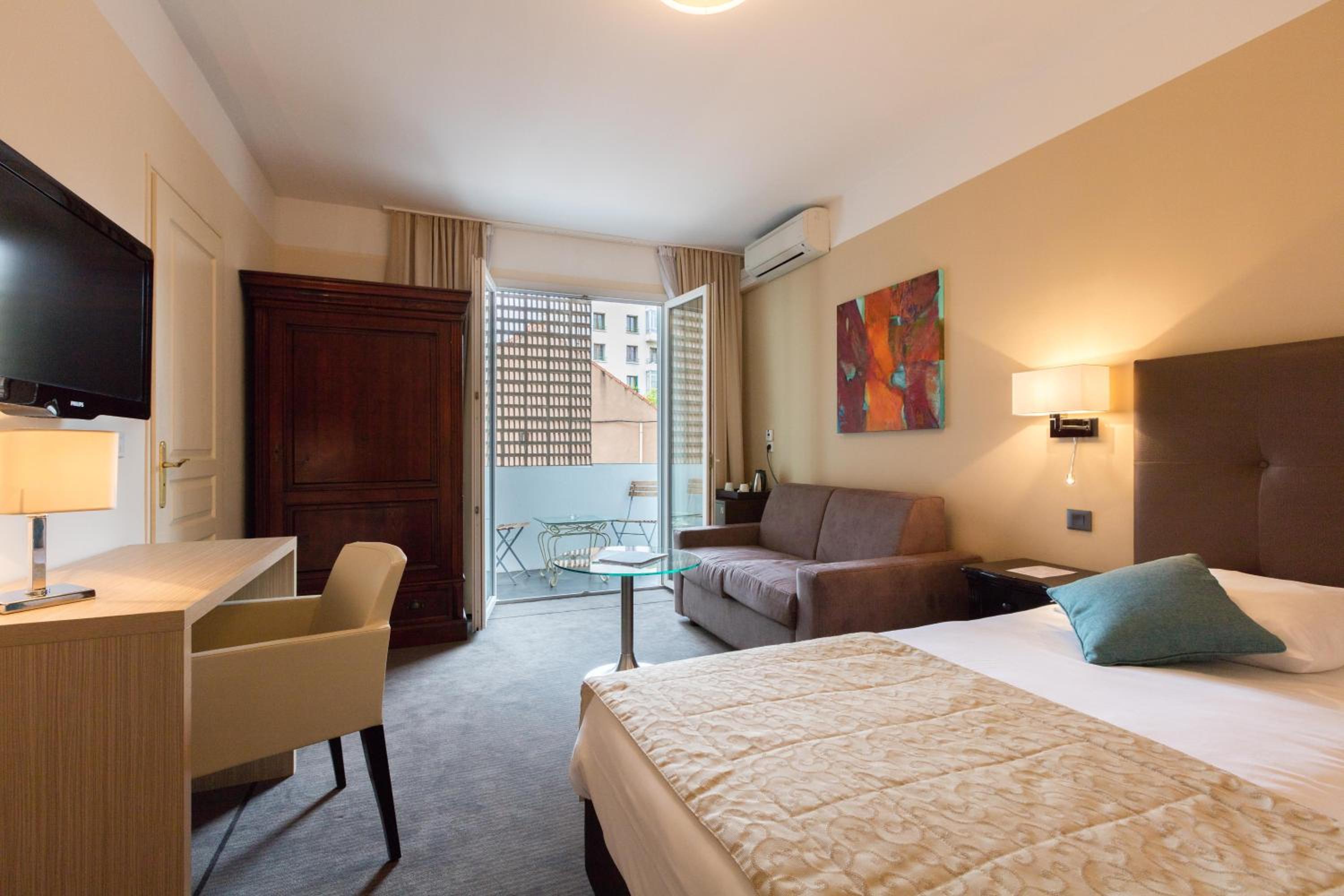 Deluxe Double Room - Photo 3