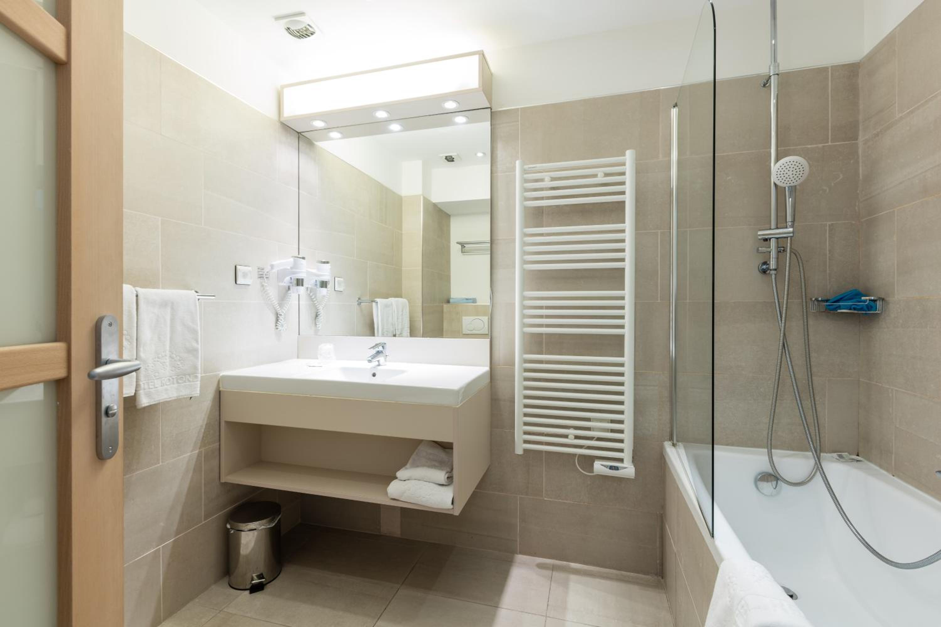 Superior Double Room - Photo 2