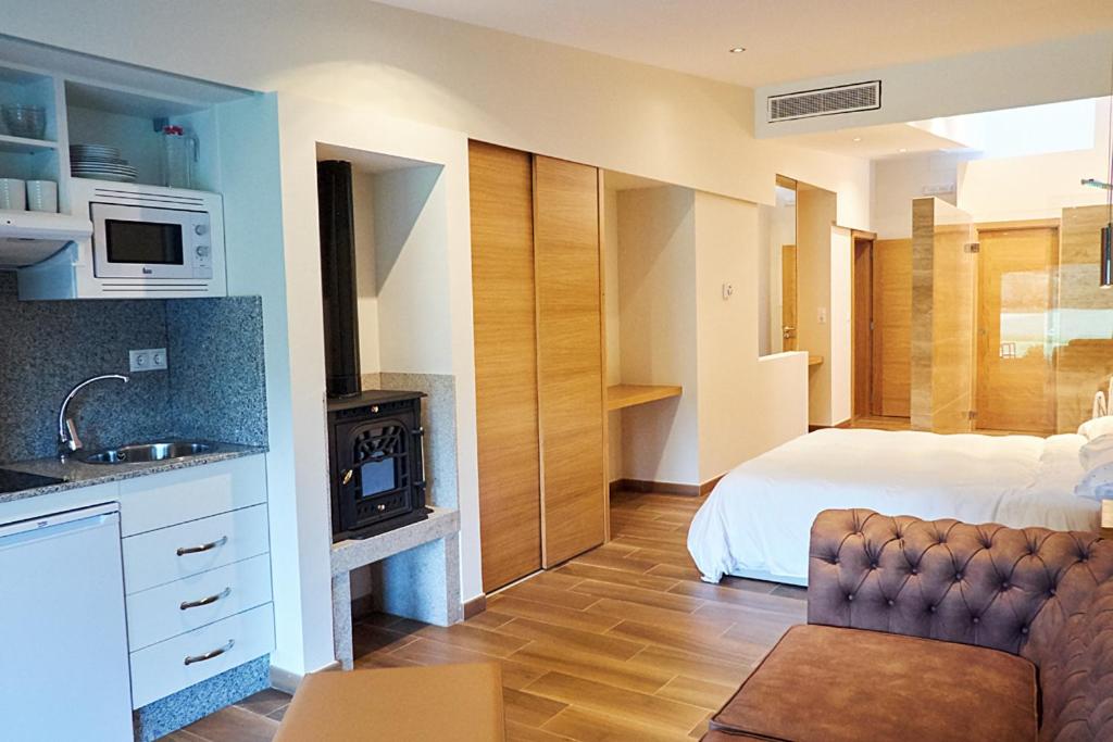 Superior Apartment with Hot Tub - Photo 1