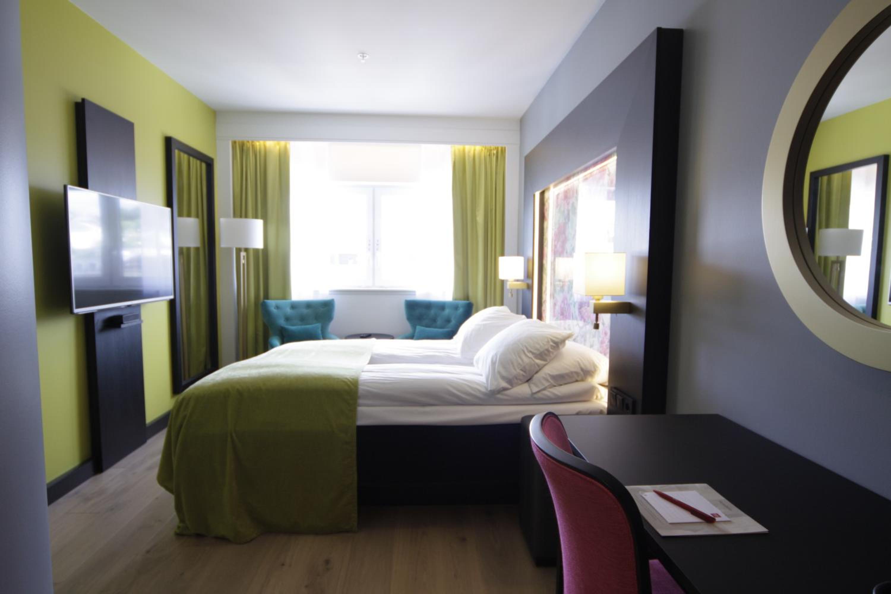 Standard Twin Room - Photo 1