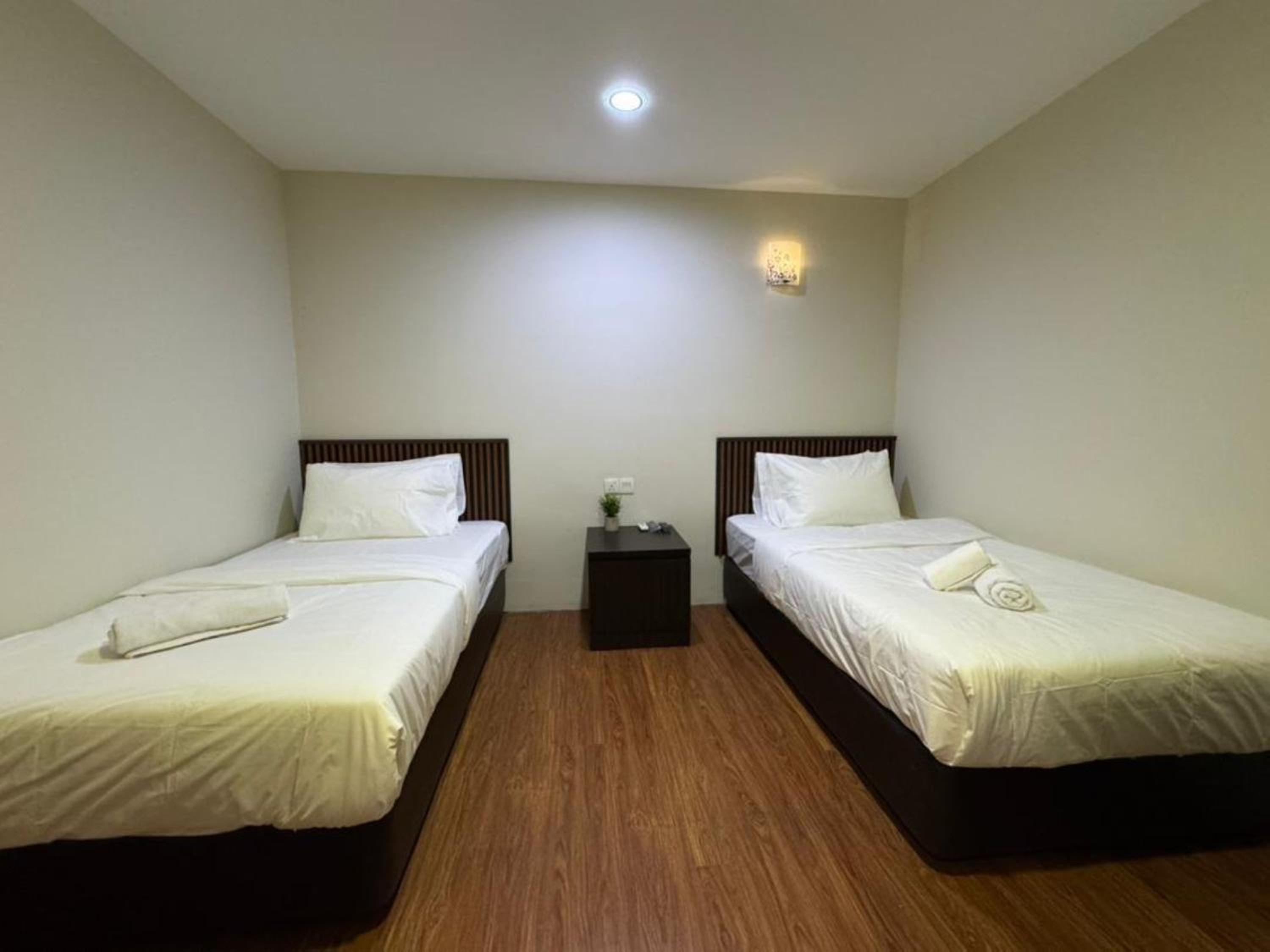 Standard Twin Room