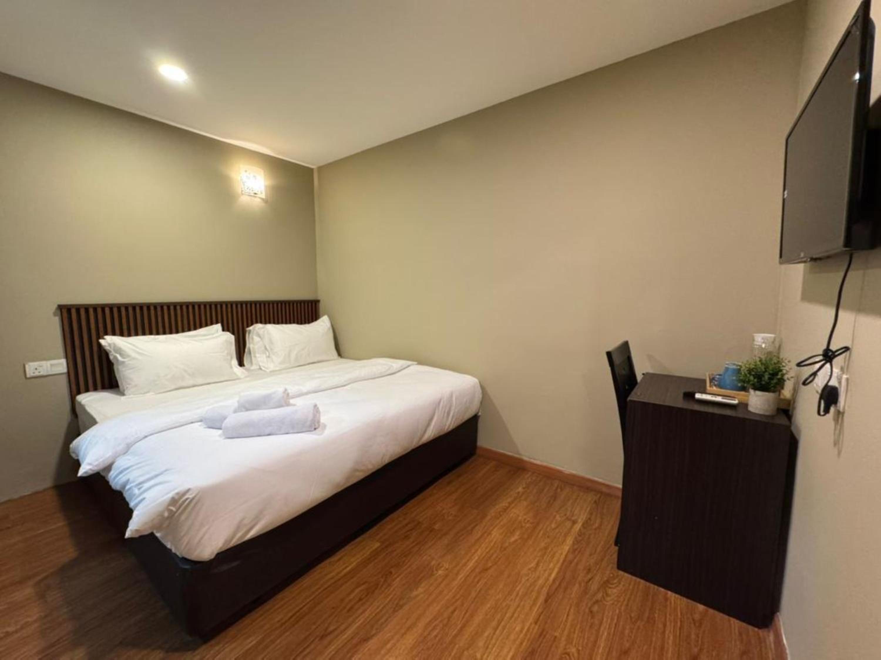 Standard King Room