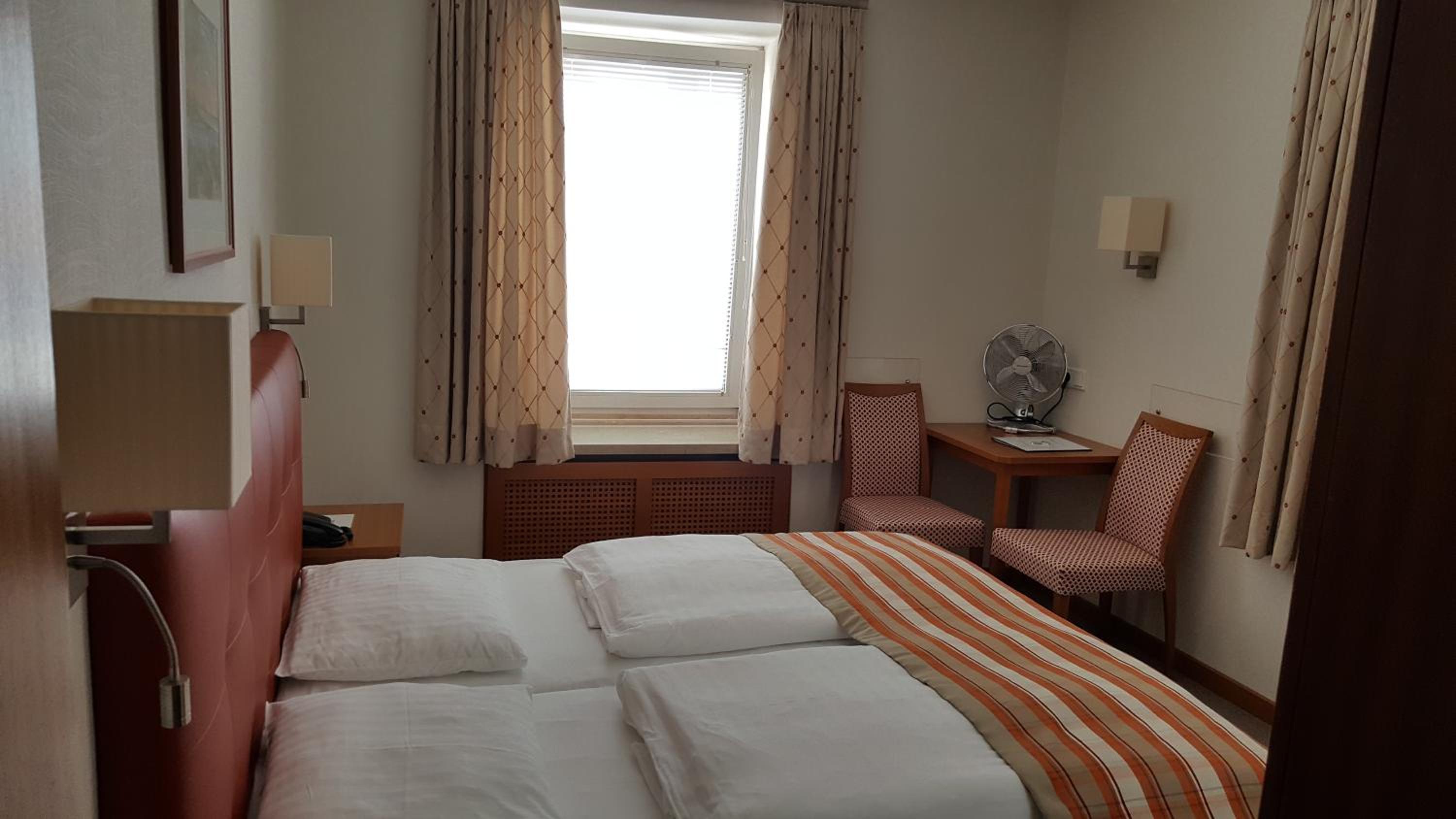 Double Room - Photo 17