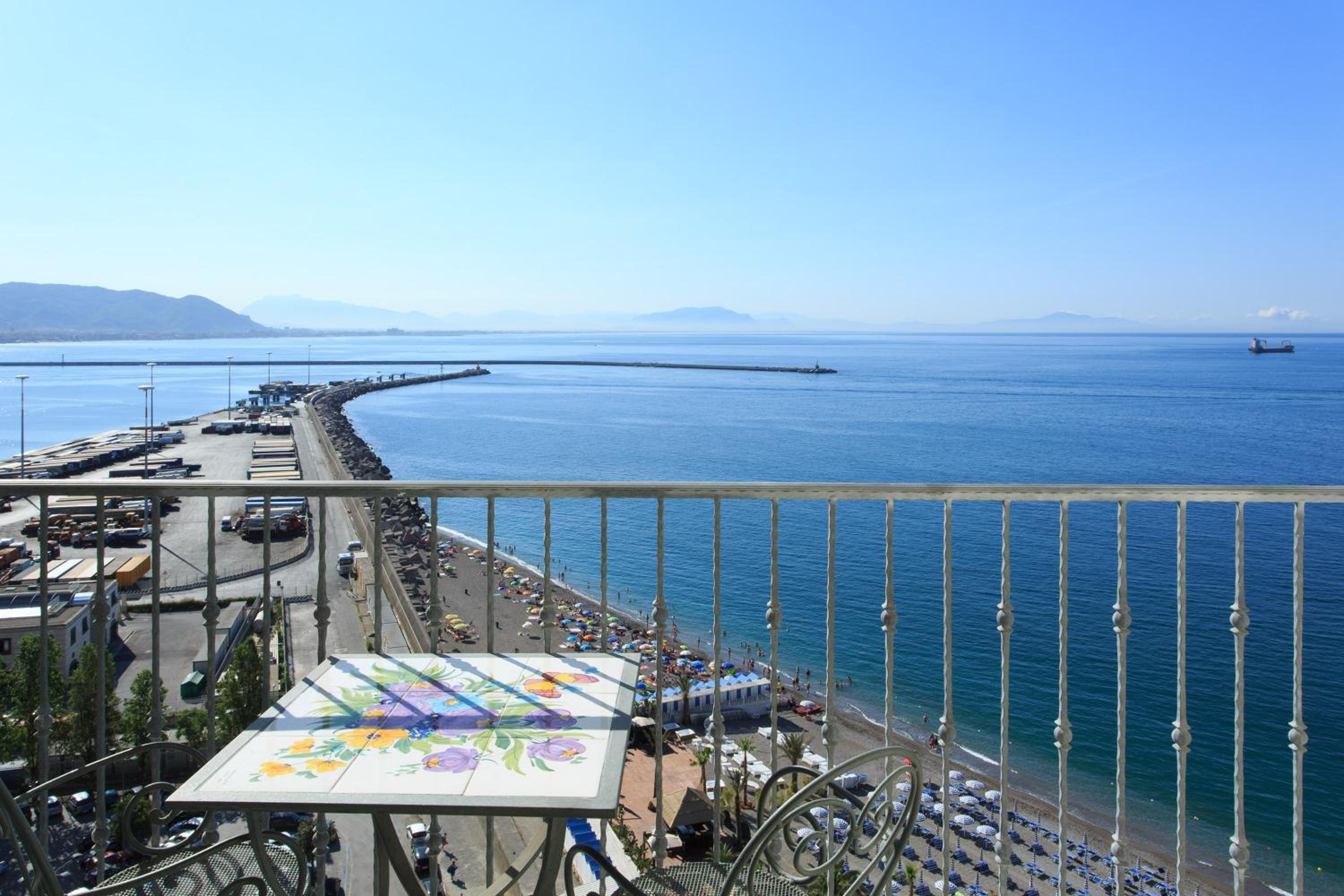 Triple Room with Partial Sea View - Photo 7