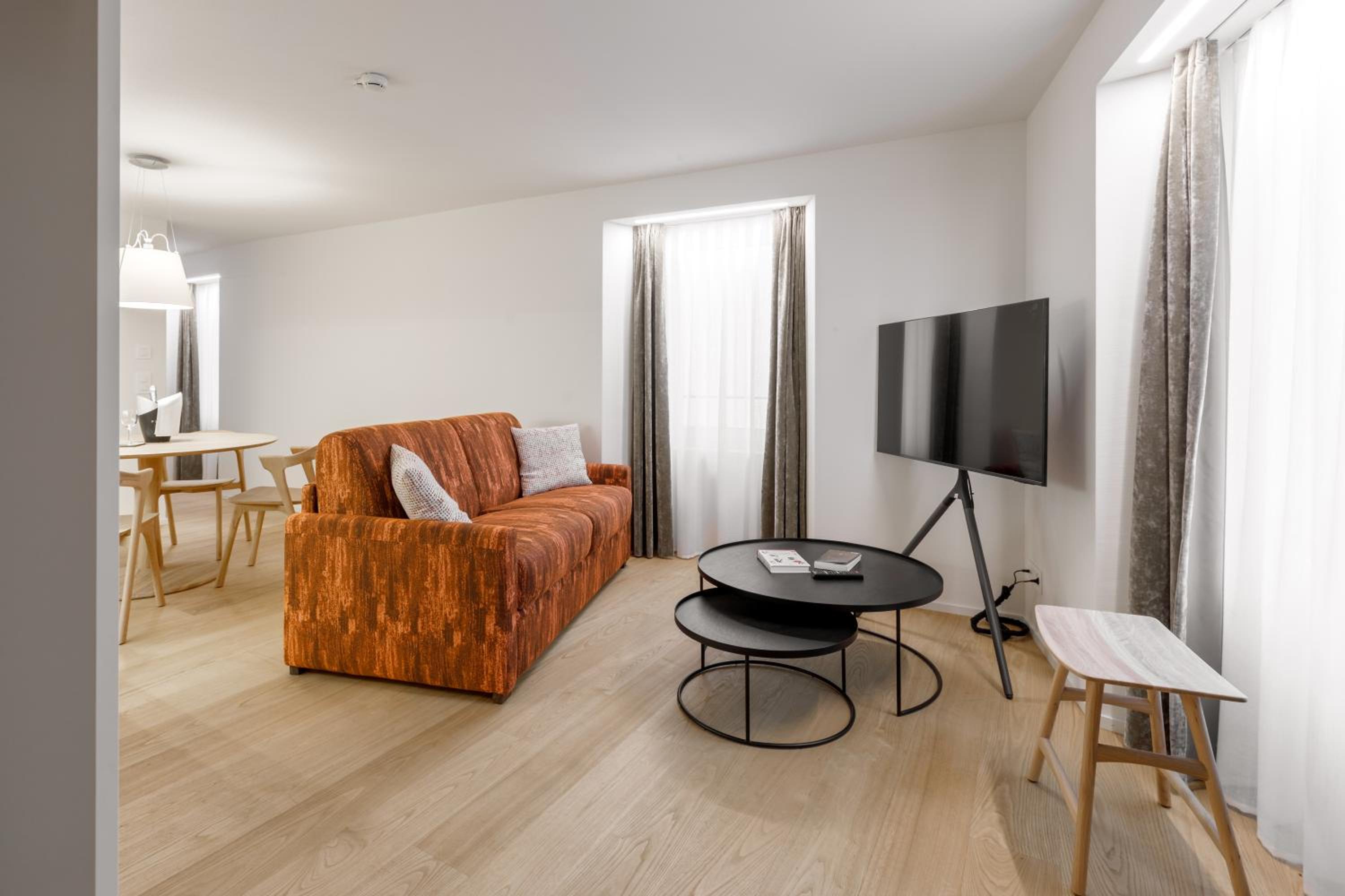 Superior One-Bedroom Apartment with Balcony photo 1
