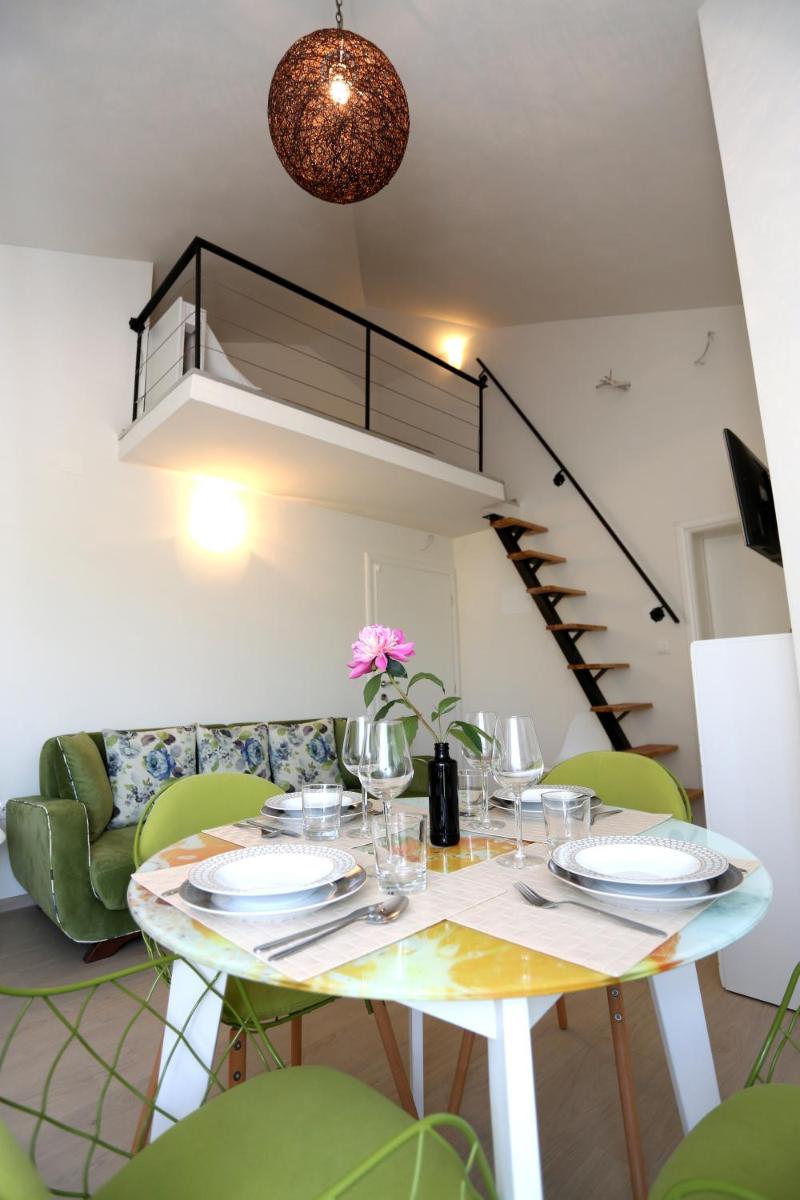 Apartment with Garden View photo 2