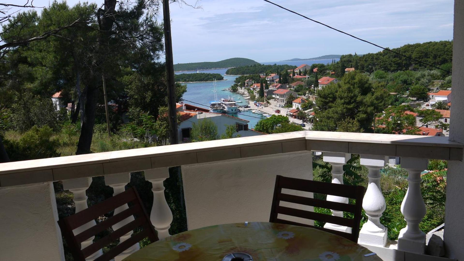 Apartment with Sea View photo 2