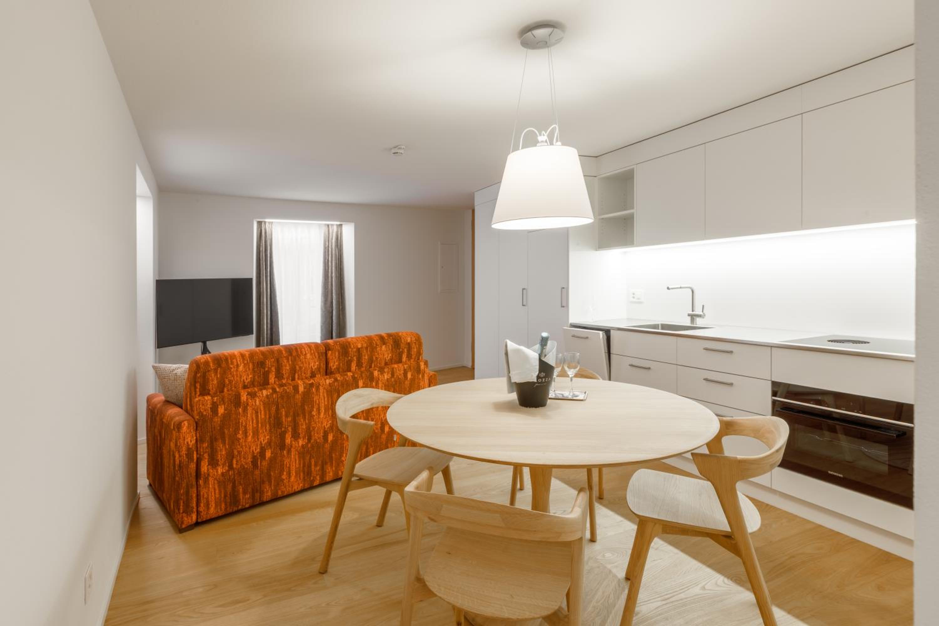 Superior One-Bedroom Apartment with Balcony photo 2