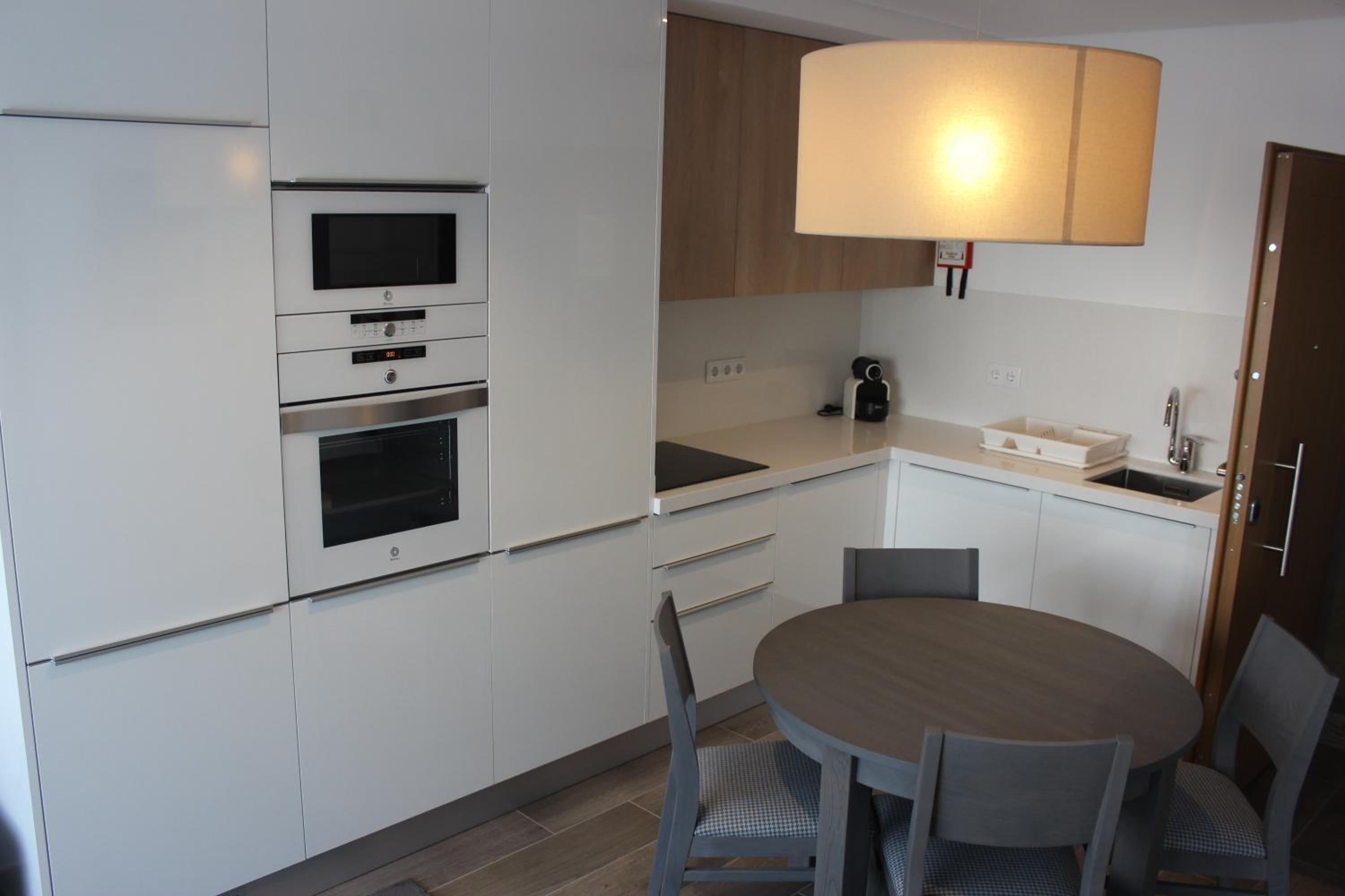 One-Bedroom Apartment - Photo 19