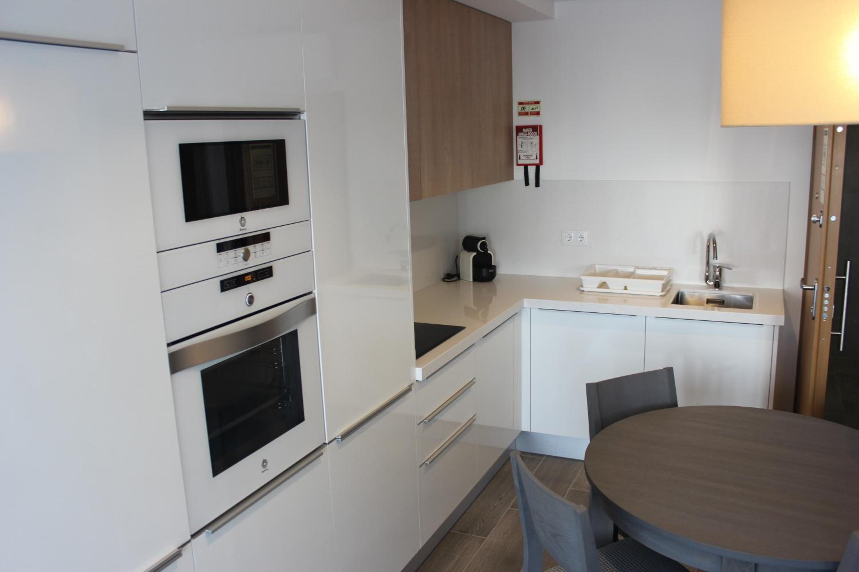 One-Bedroom Apartment - Photo 4