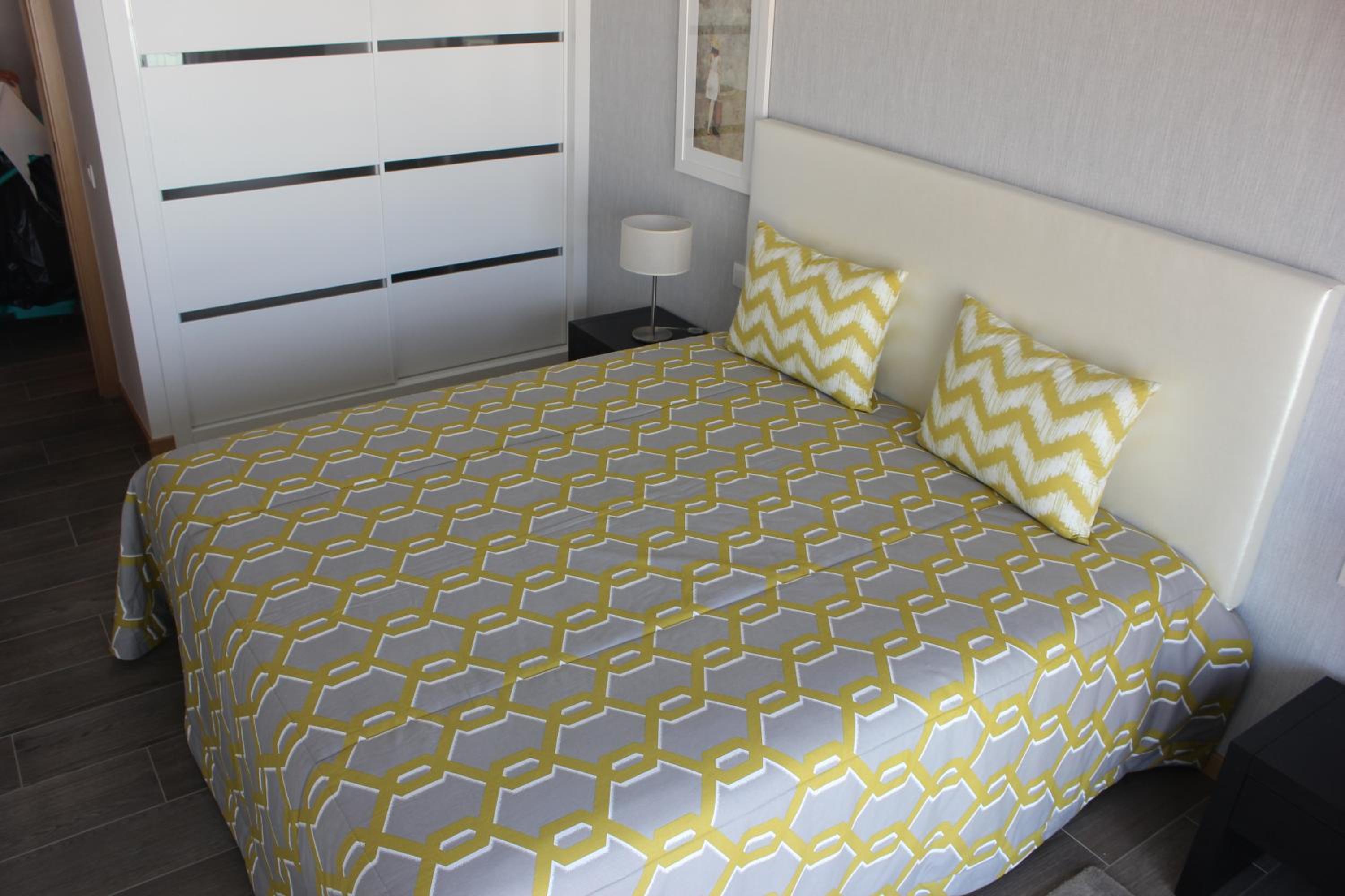 Three-Bedroom Apartment - Photo 9