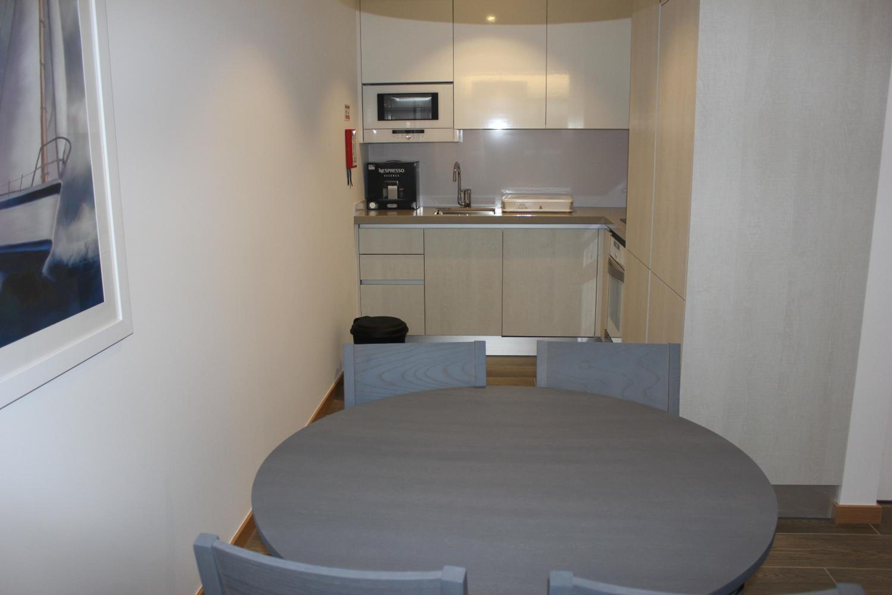 One-Bedroom Apartment - Photo 25