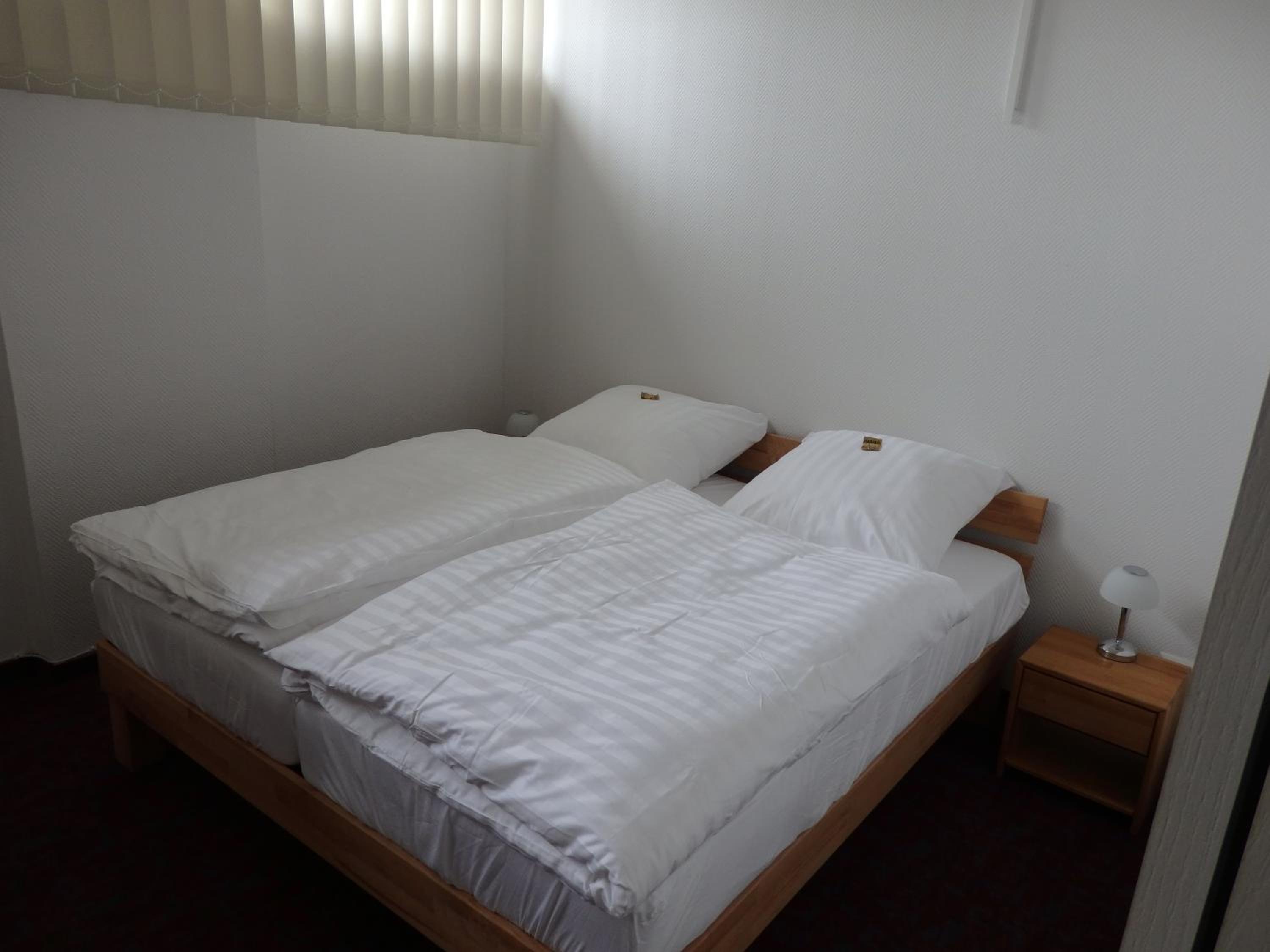 Deluxe Double Room with Shower photo 2