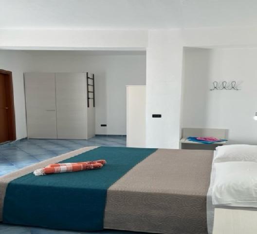 Standard Family Room photo 3