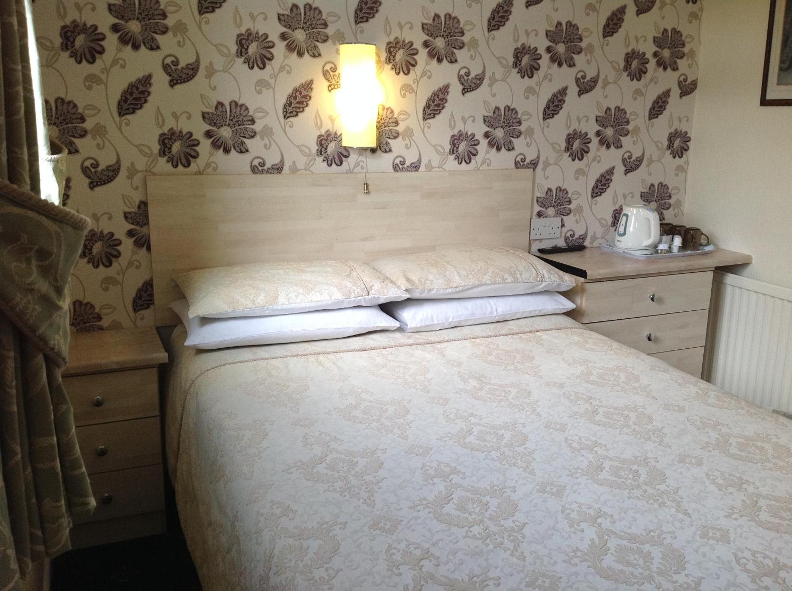 Double Room with Extra Bed - Photo 10