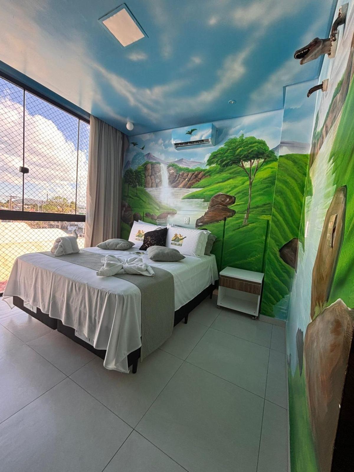Deluxe Double Room (1 adult + 1 child)