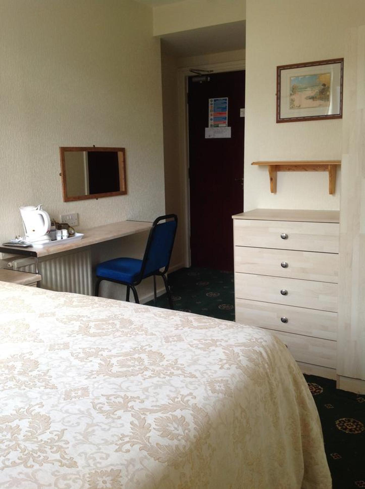 Small Double Room - Photo 3