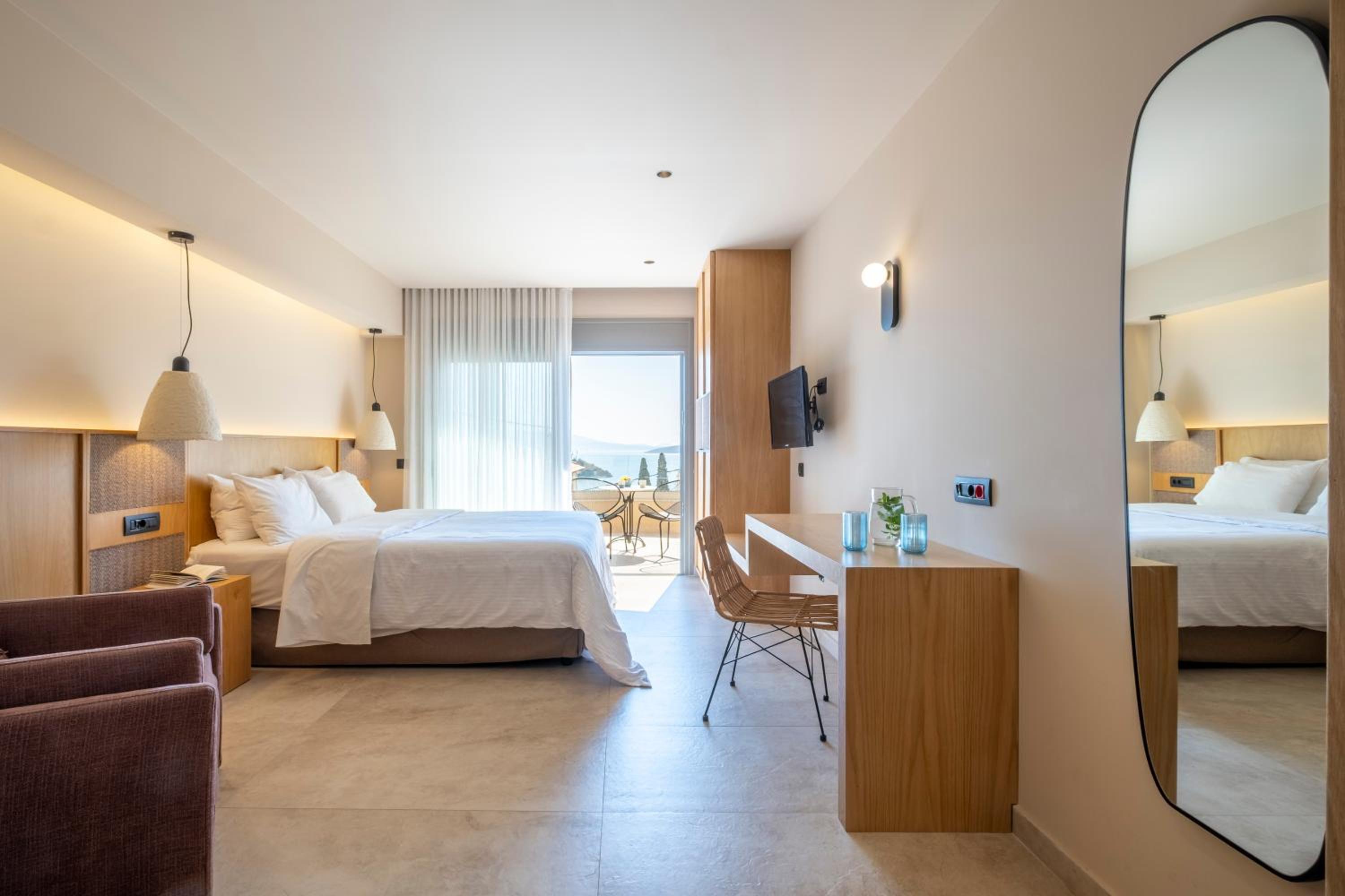 Standard Triple Studio