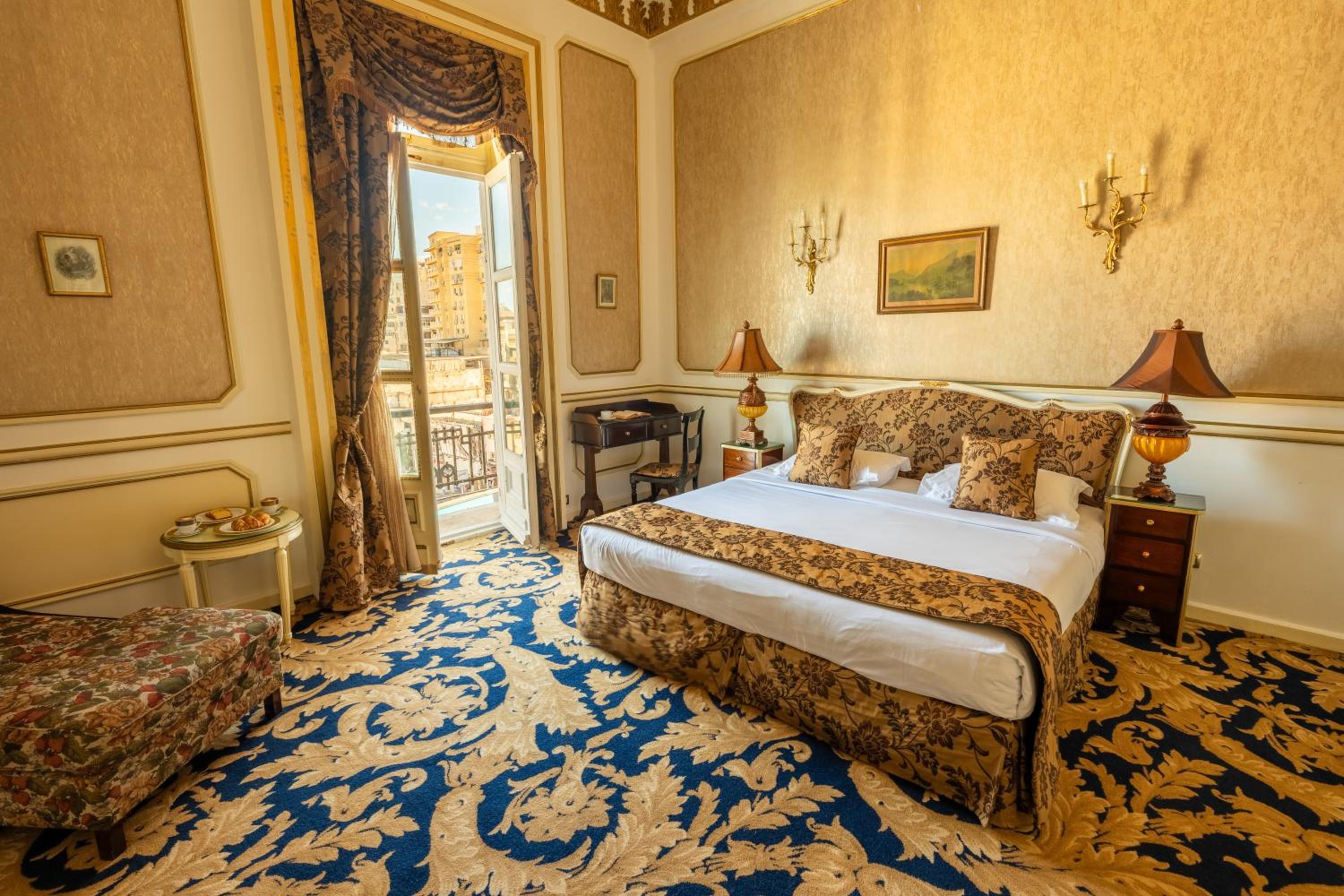 Golden Junior Suite Partial Sea View With Light Dinner