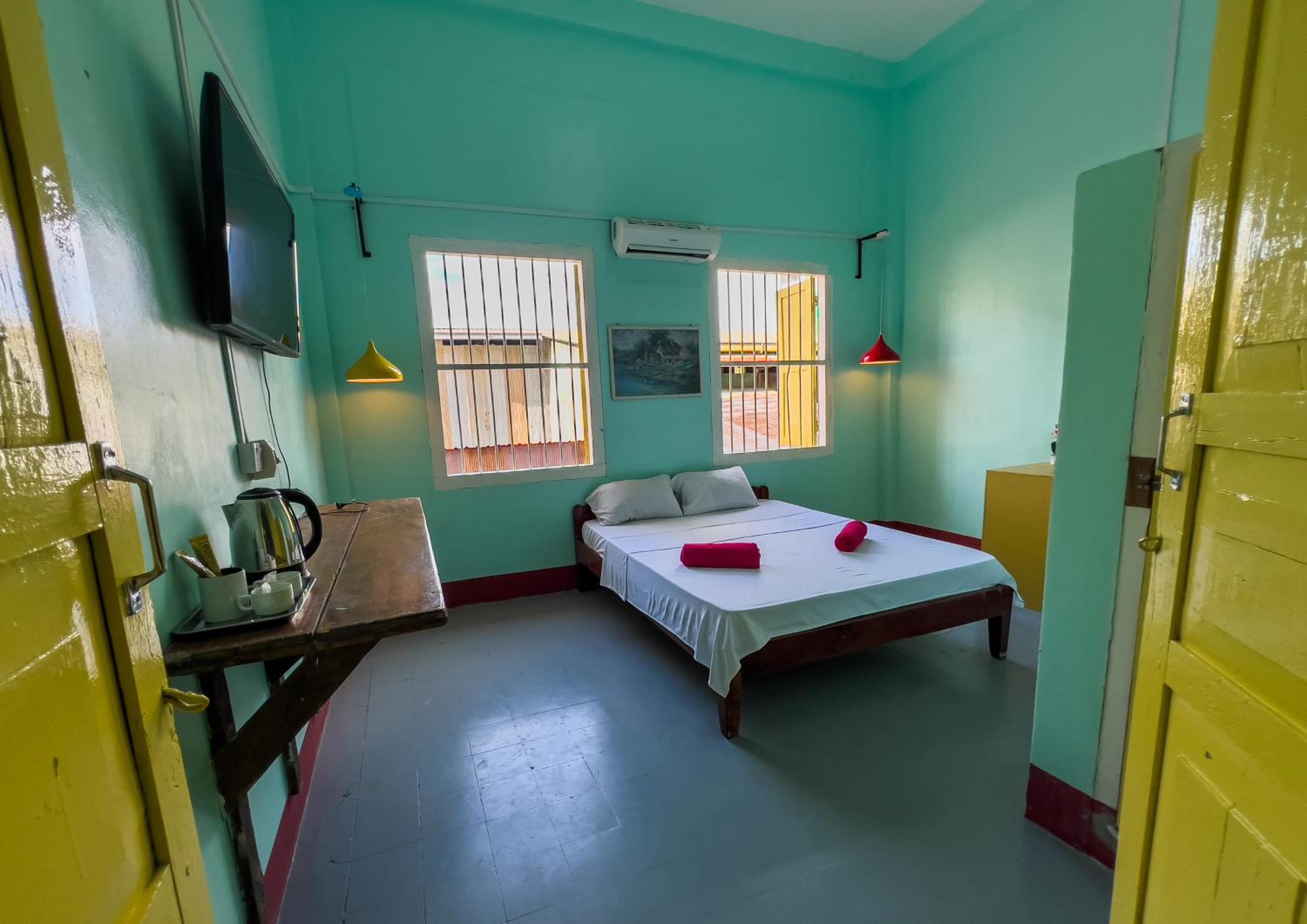 Deluxe King Room photo 3