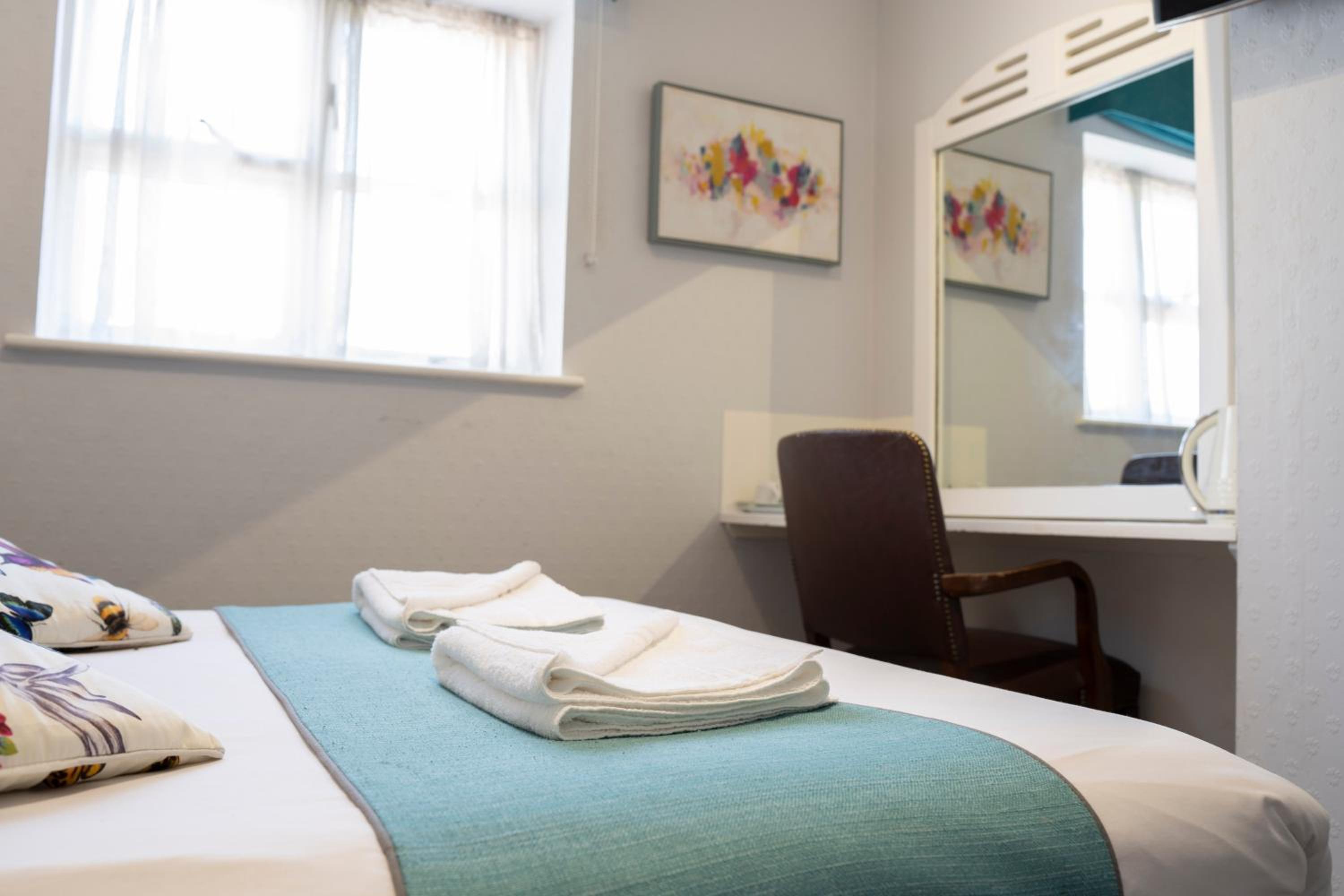 Double Room - Photo 3