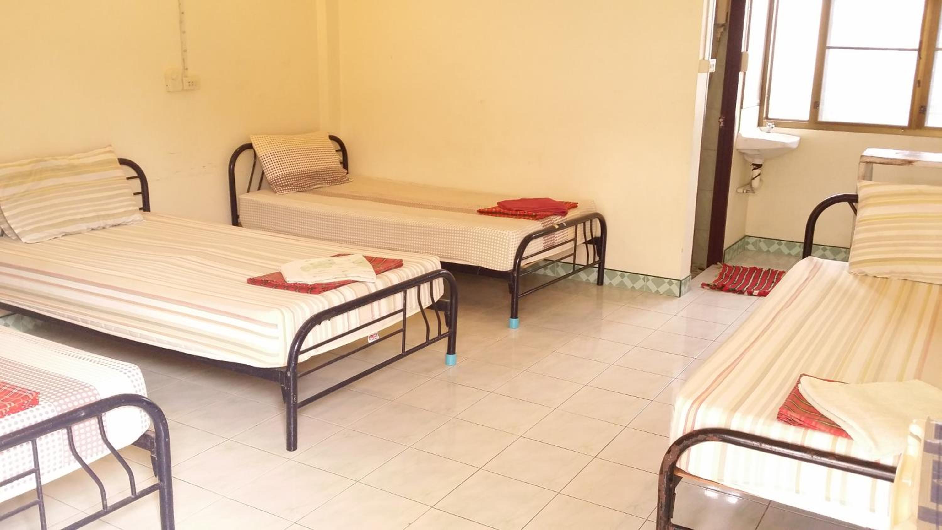 Quadruple Room with Balcony photo 1