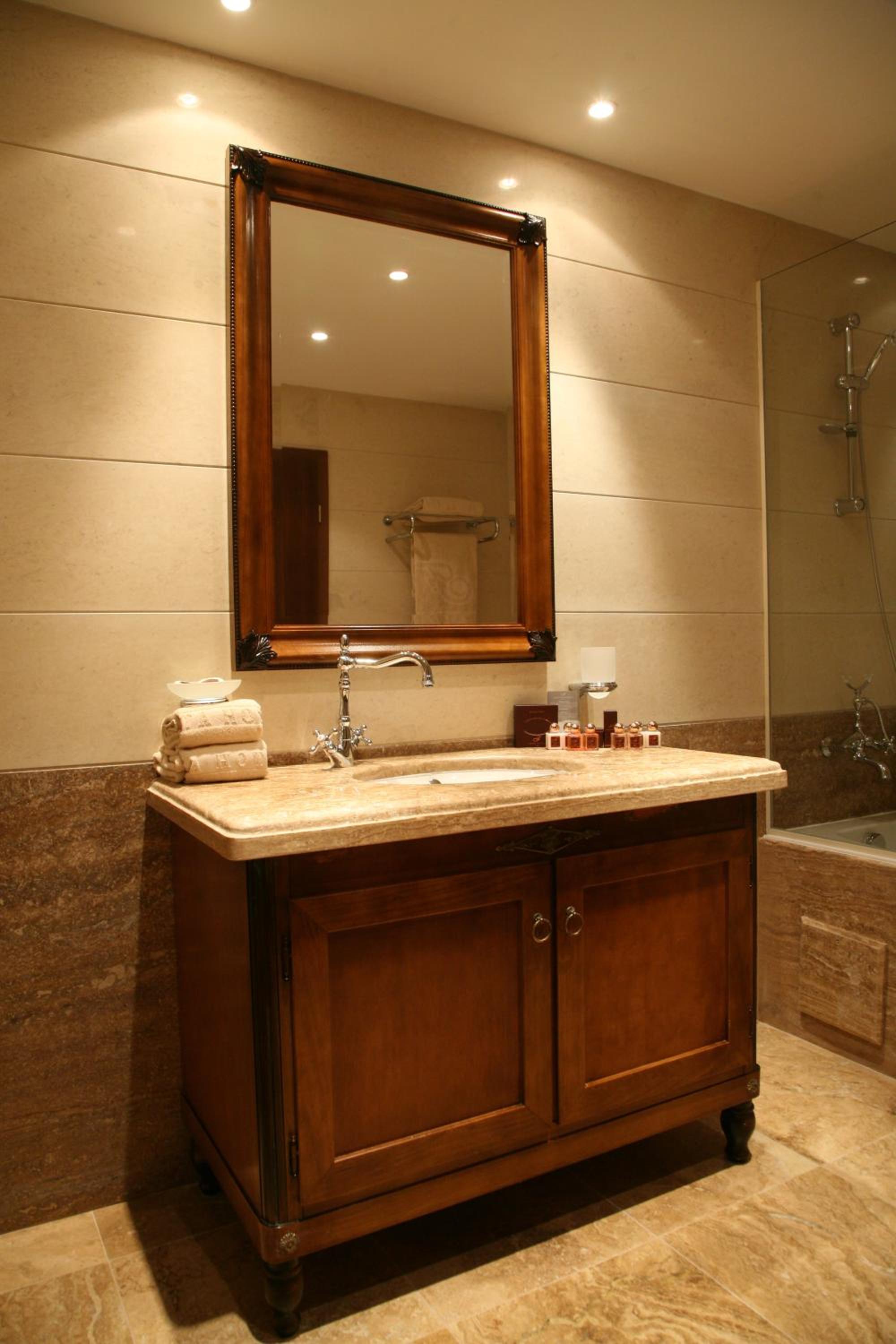 Deluxe Double Room - Home Office photo 3