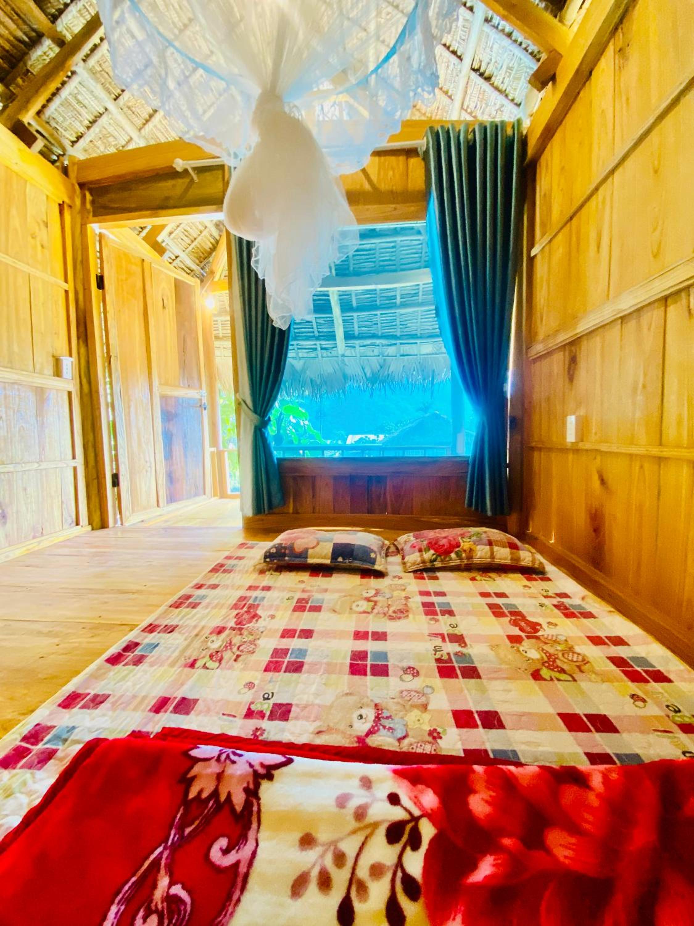 King Room with Pool View photo 3